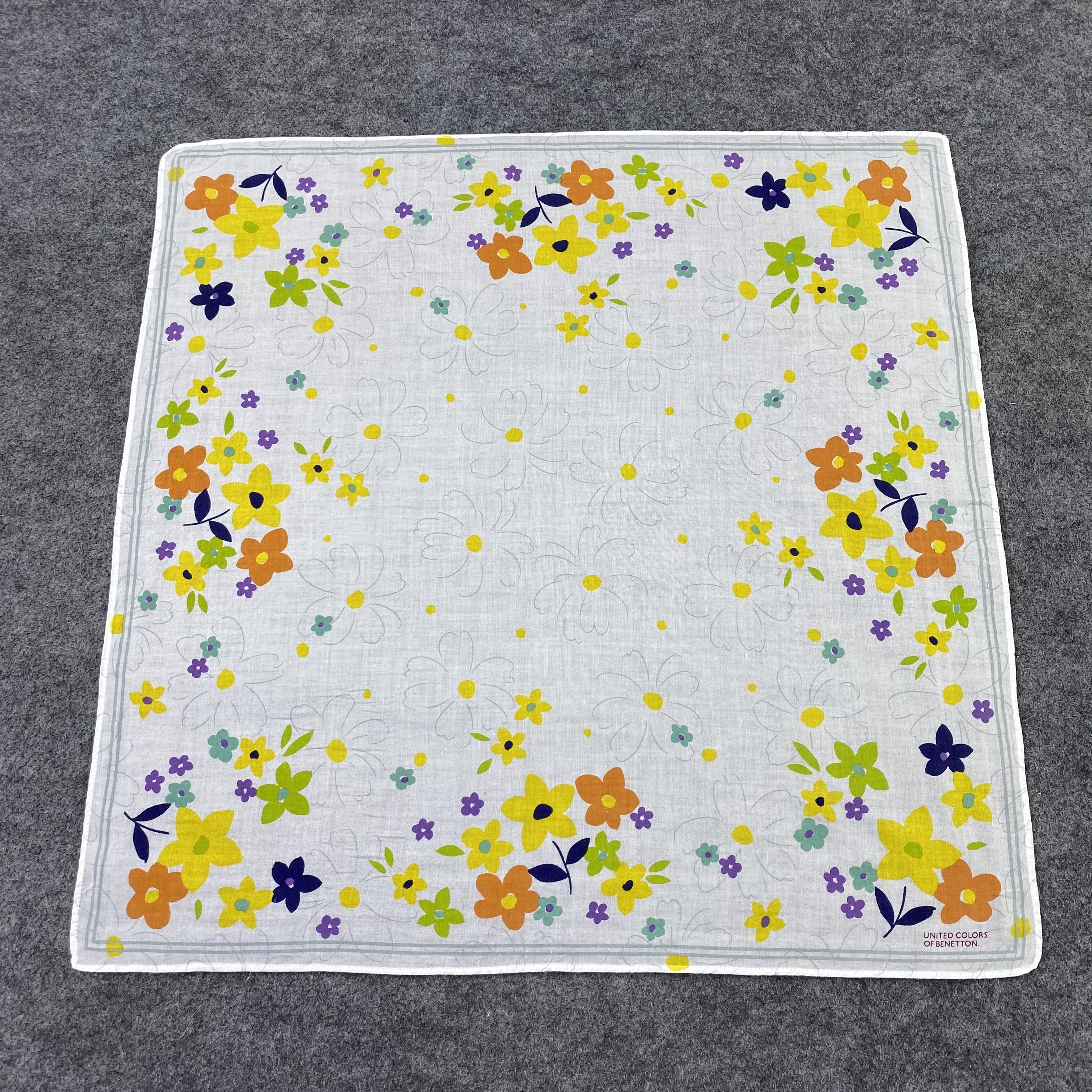 United Colors Of Benetton Benetton Neckerchief / Bandana / Handkerchief-B1122 Size ONE SIZE - 3 Thumbnail