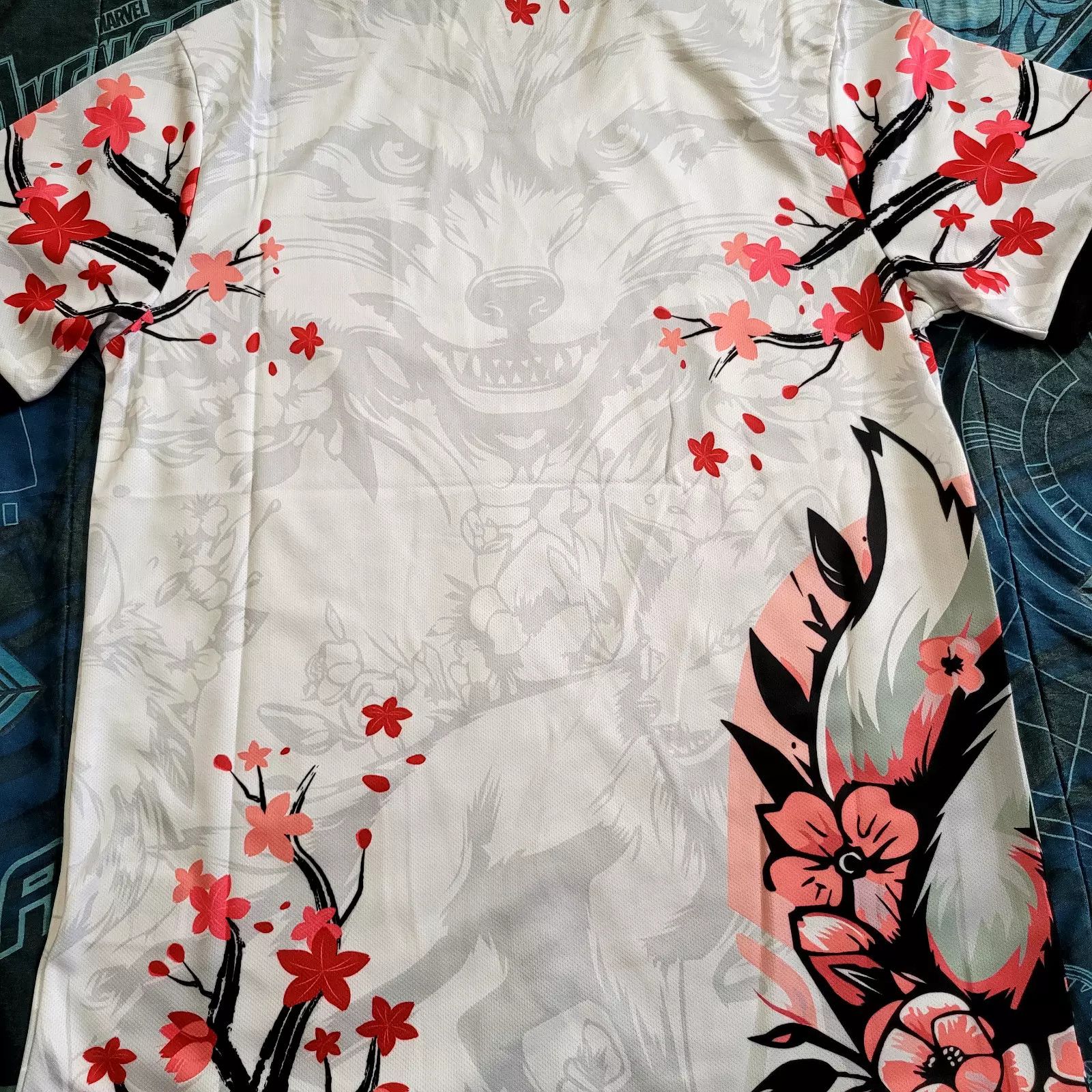 Other Japan Soccer Jersey – Special White Wolf Blossom Edition Size US M / EU 48-50 / 2 - 7 Thumbnail