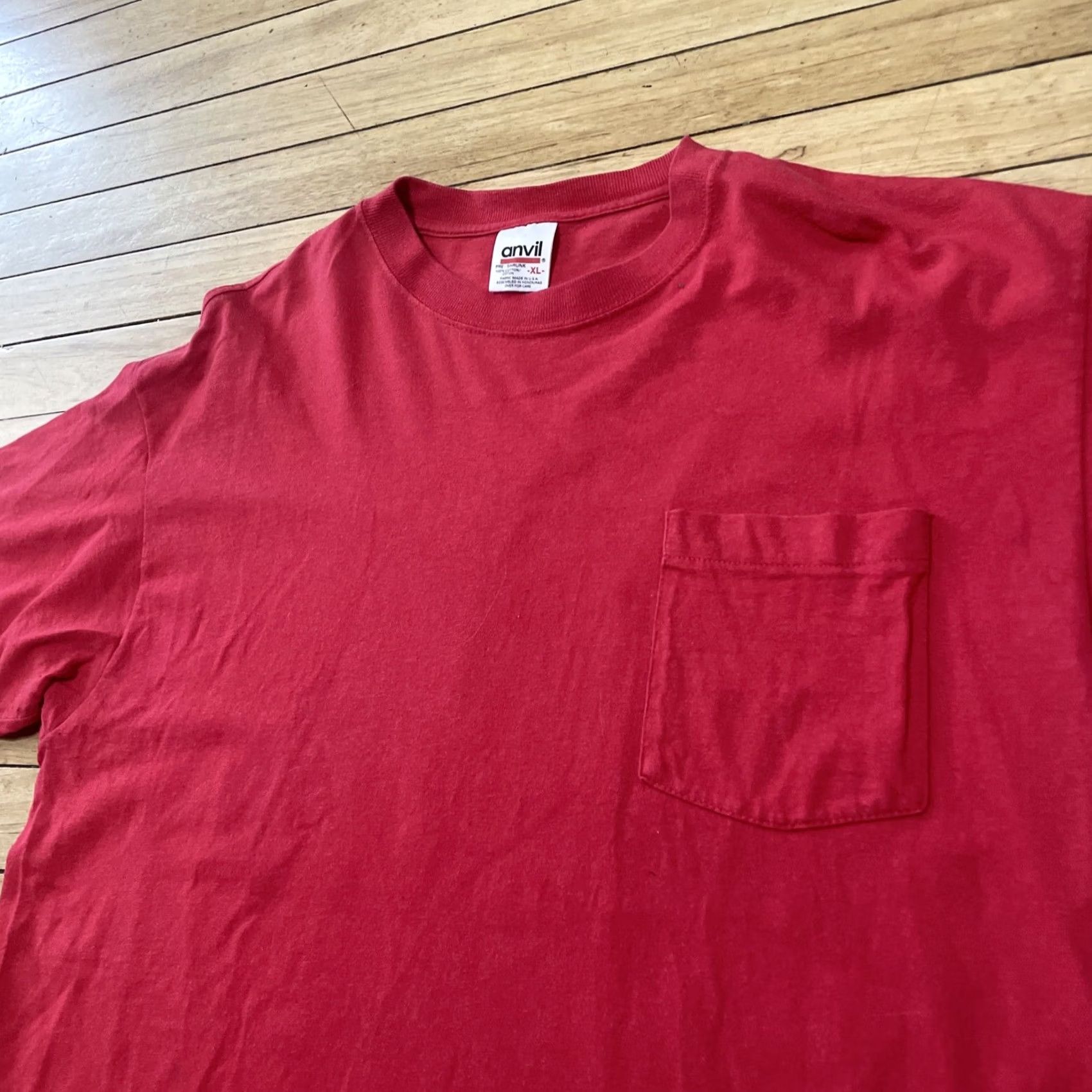 Anvil VINTAGE Anvil T Shirt Men XL Red Pocket Crew Tee 1990s Made USA EUC Size US XL / EU 56 / 4 - 3 Thumbnail