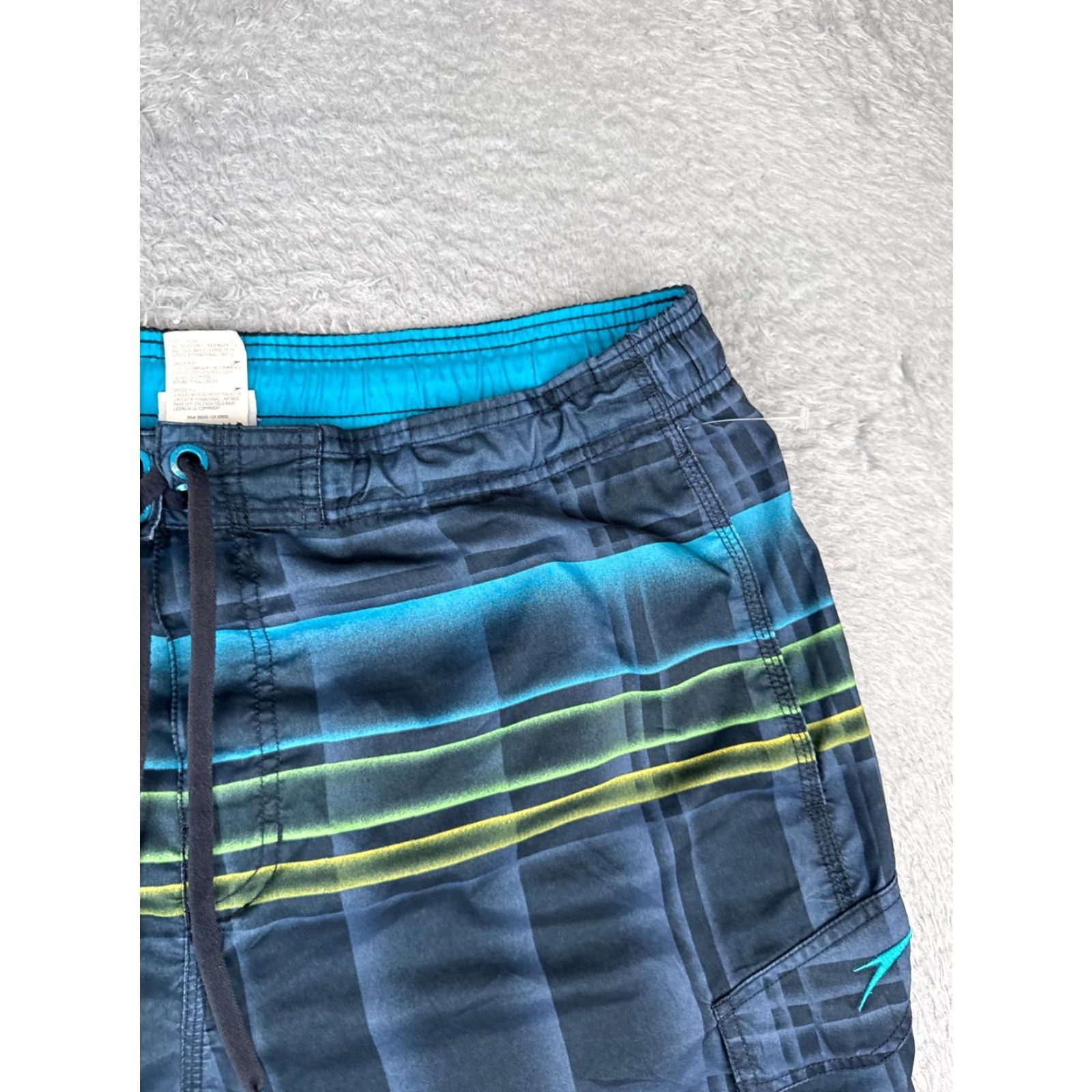 Speedo Speedo Swim Trunks Mens Large Blue Plaid Board Shorts 100% Polyester Cargo Size US 31 - 5 Thumbnail