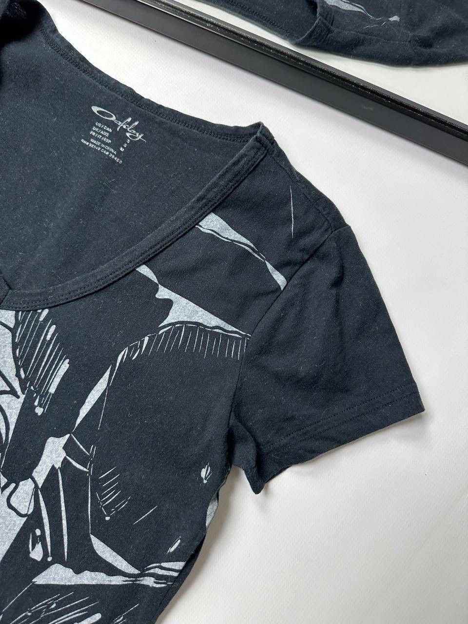 Oakley 00s Vintage Oakley Womens T shirt Rare Tattoo Graphic Print Size S / US 4 / IT 40 - 5 Thumbnail