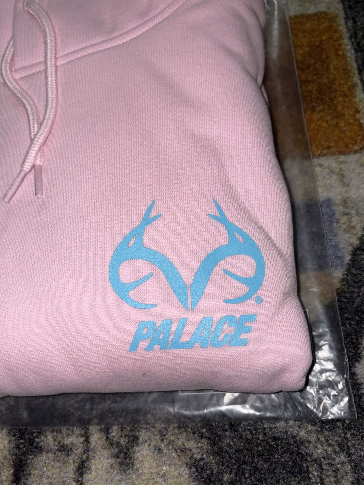 Palace Palace Real Tree Tri-Ferg Hoodie Pink Size US L / EU 52-54 / 3 - 3 Thumbnail