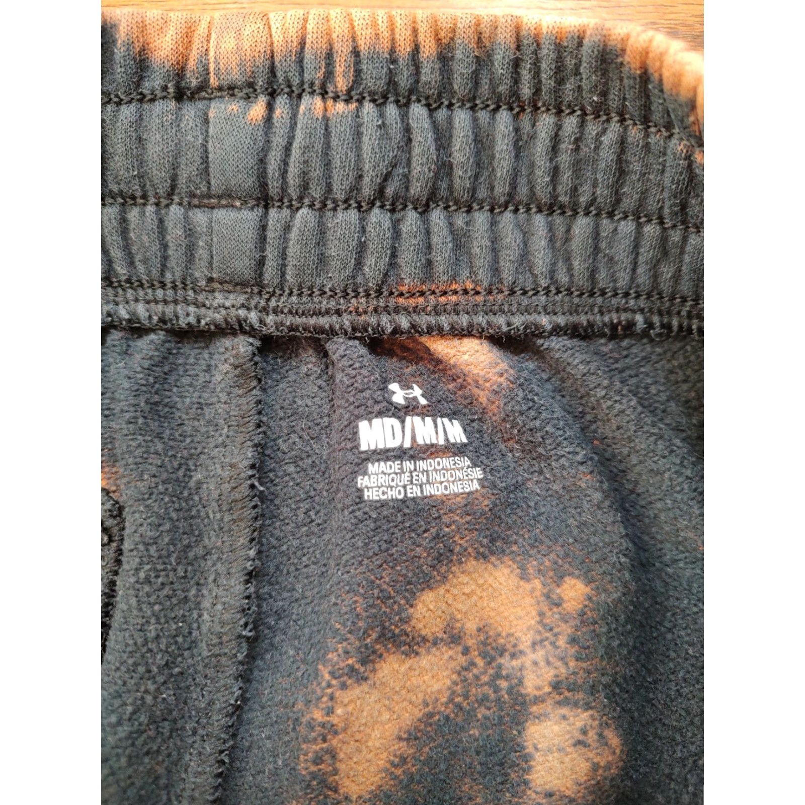 Under Armour Under Armour Sweat Shorts Black Tie Dye Acid Wash Mens Medium Logo Sweat Shorts Tie Dye Athletic Size US 28 / EU 44 - 3 Thumbnail
