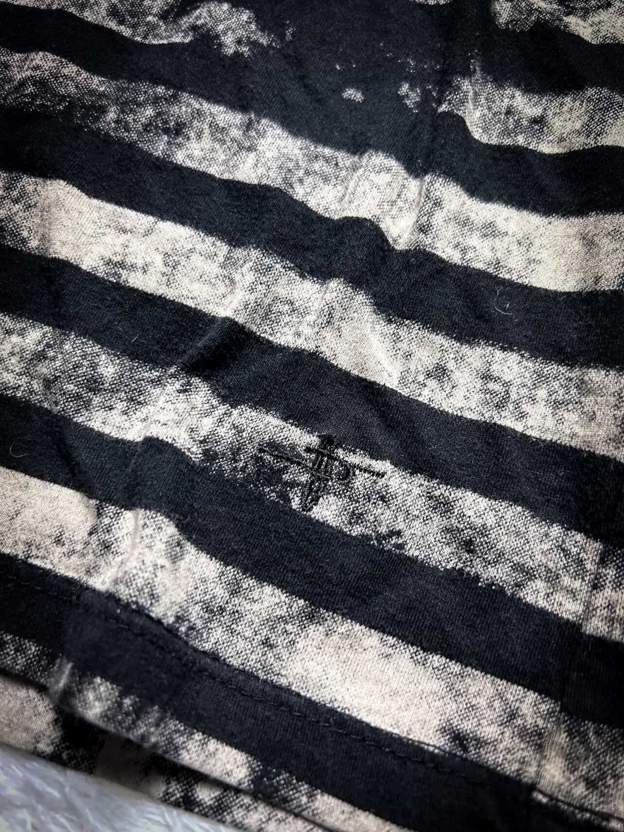 NO ID NO ID B/W T-Shirt Size US M / EU 48-50 / 2 - 6 Thumbnail