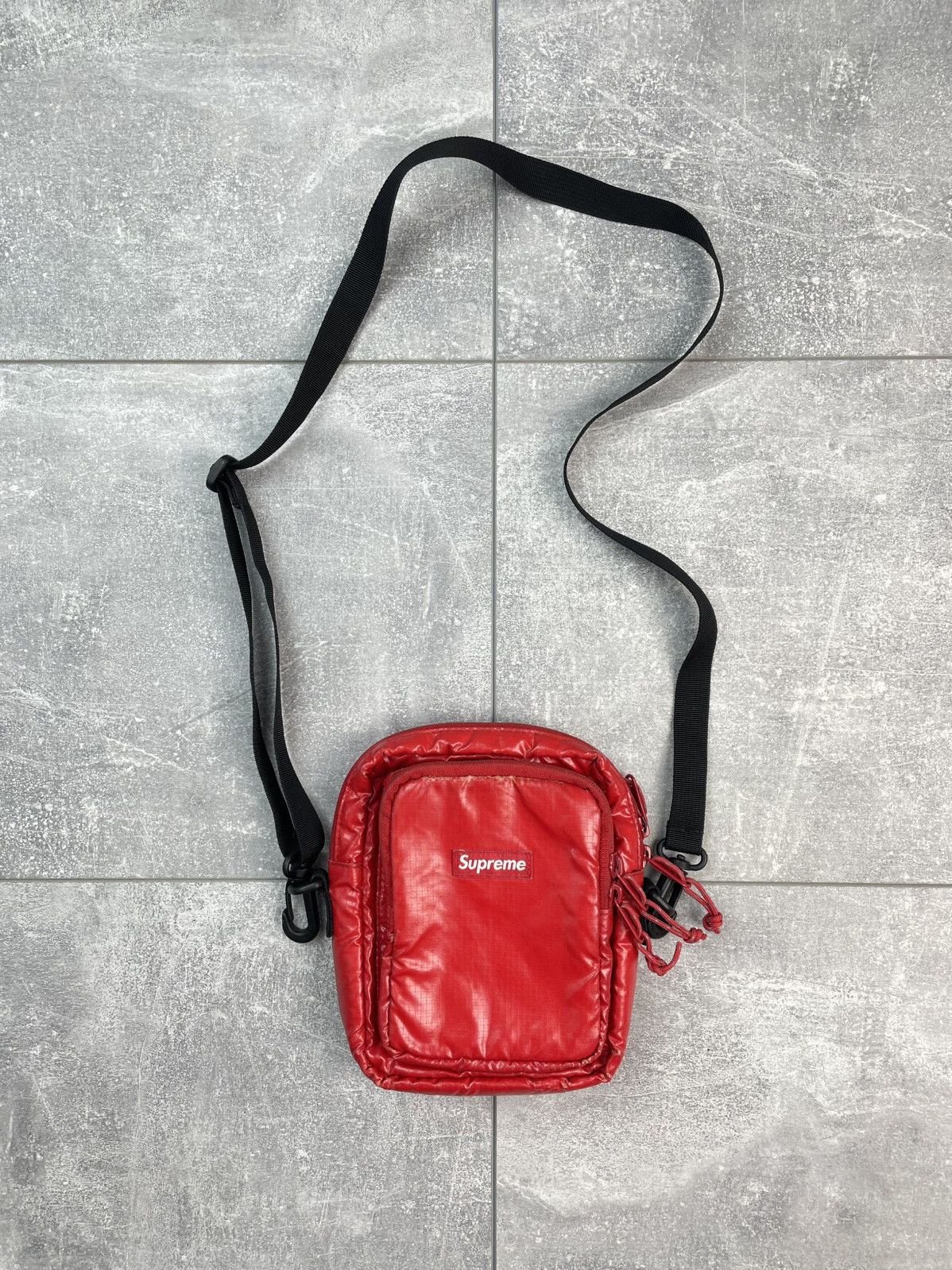 Supreme Shoulder Bag Fw17 Red, Men's