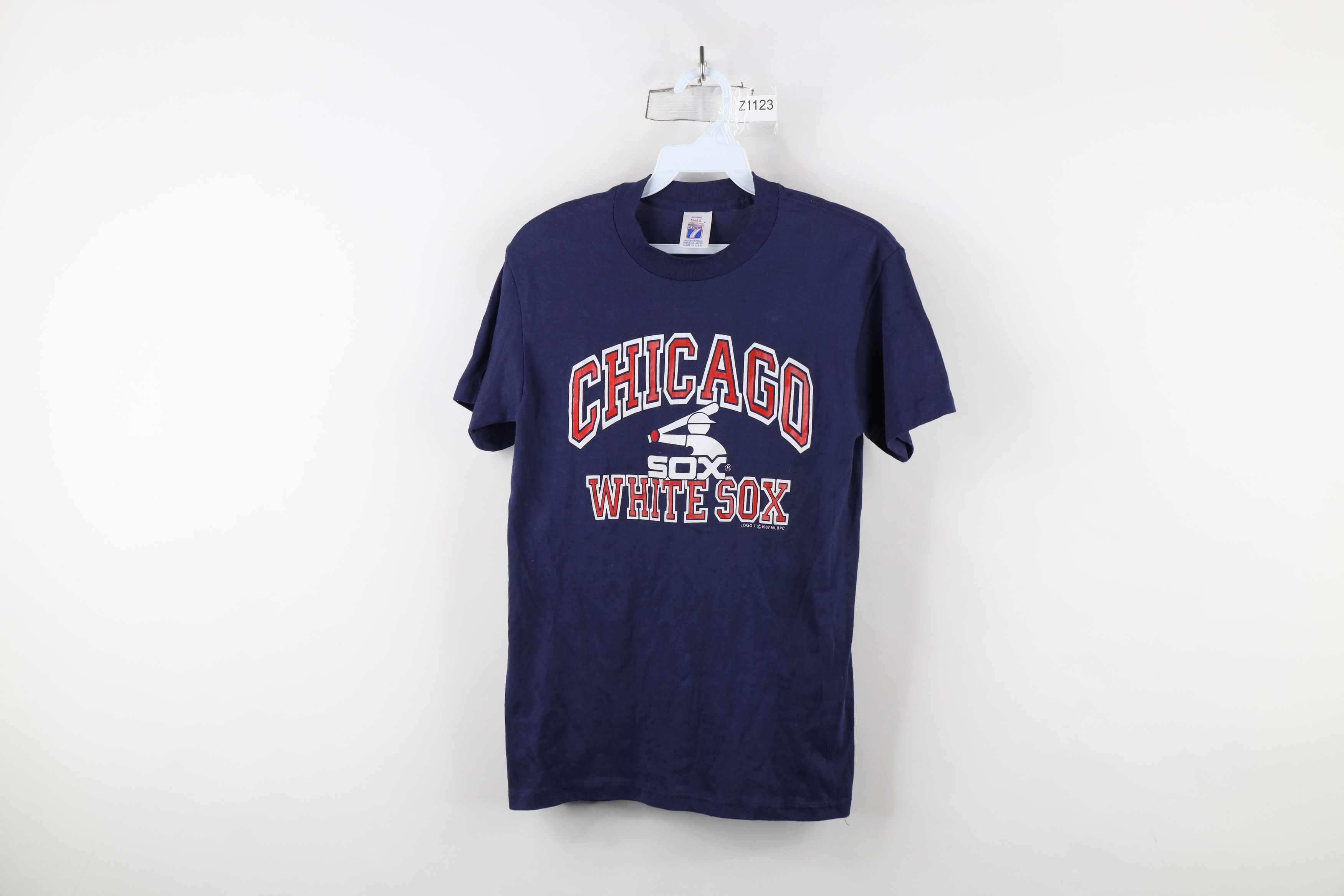 Vintage Vintage 80s Out Chicago White Sox Baseball T-Shirt Blue USA Size US S / EU 44-46 / 1 - 1 Thumbnail