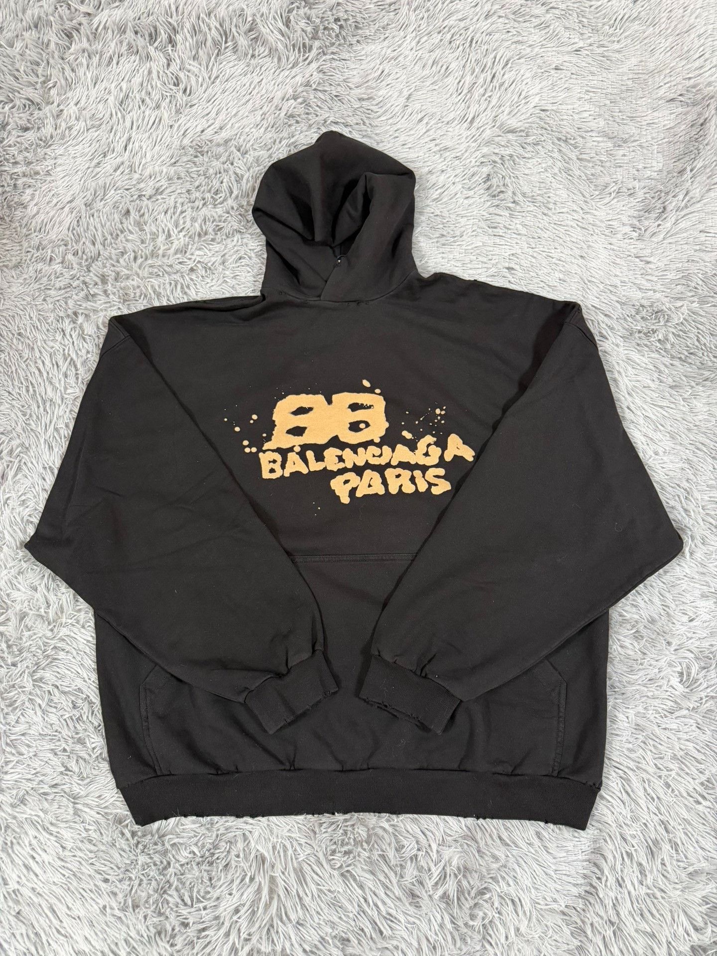 Balenciaga Balenciaga Graphic Hoodie l Men Size US L / EU 52-54 / 3 - 1 Thumbnail