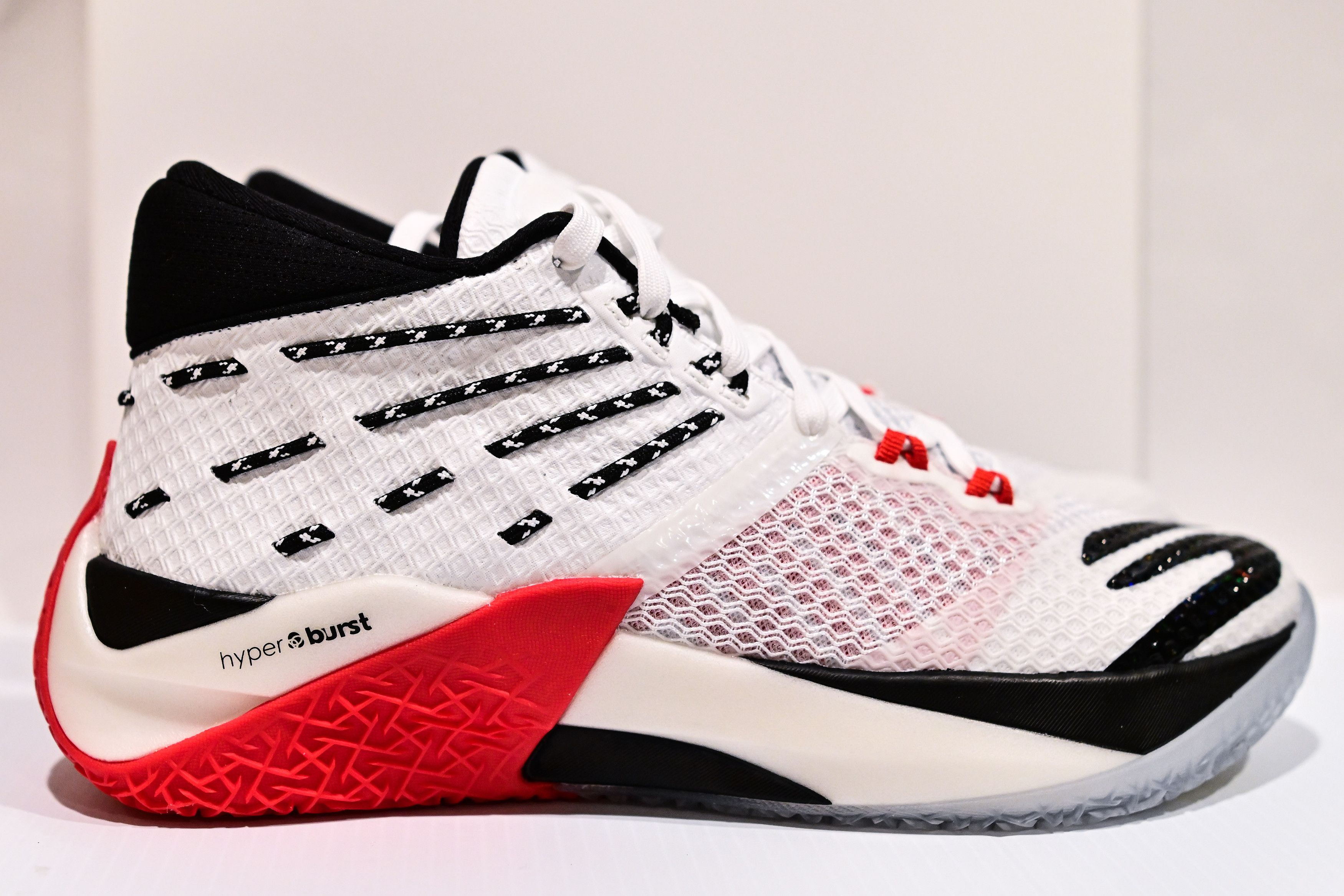 SKECHERS SKX Reign Size US 10 / EU 43 - 1 Thumbnail