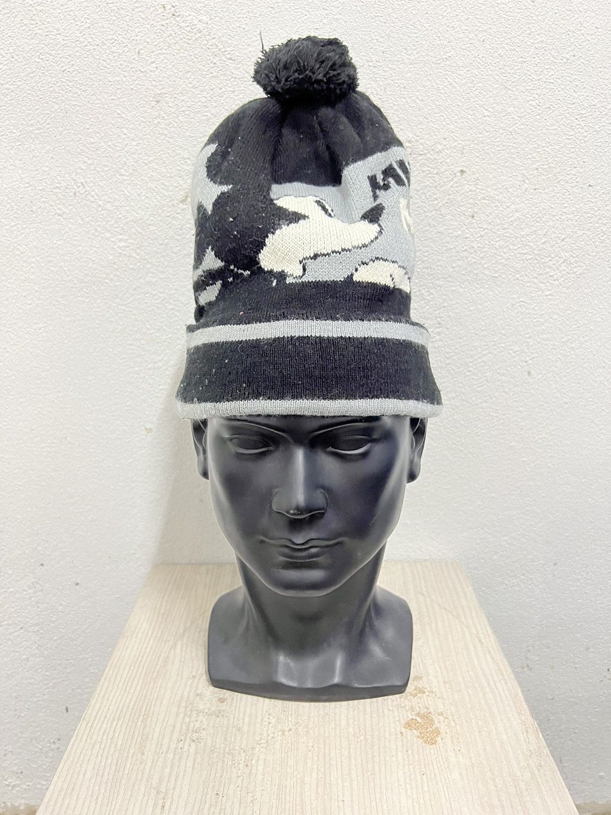 Mickey Mouse Mickey Mouse disney Cartoon Beanie Hat Size ONE SIZE - 2 Thumbnail
