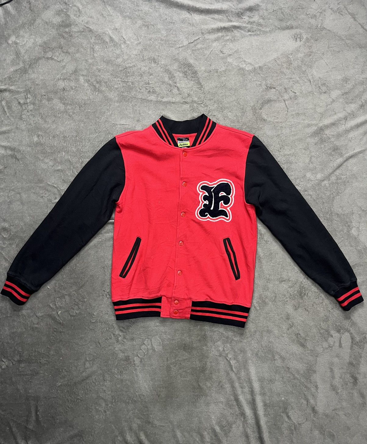 FELTICS VARSITY BOMBER JACKET