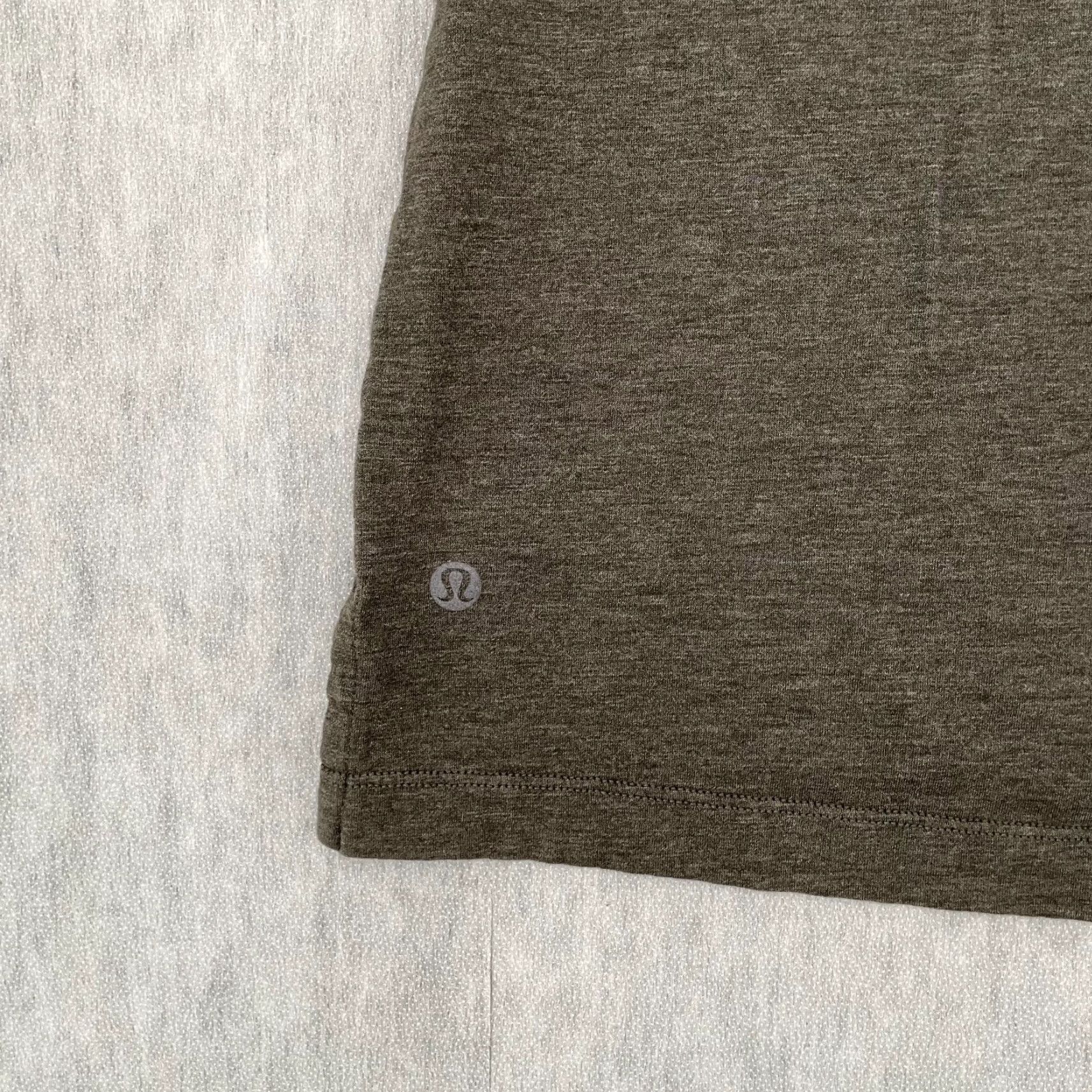 Lululemon Lululemon Tech Polo Shirt Adult Small Gray Short Sleeve Athleisure Mens Size US S / EU 44-46 / 1 - 7 Thumbnail