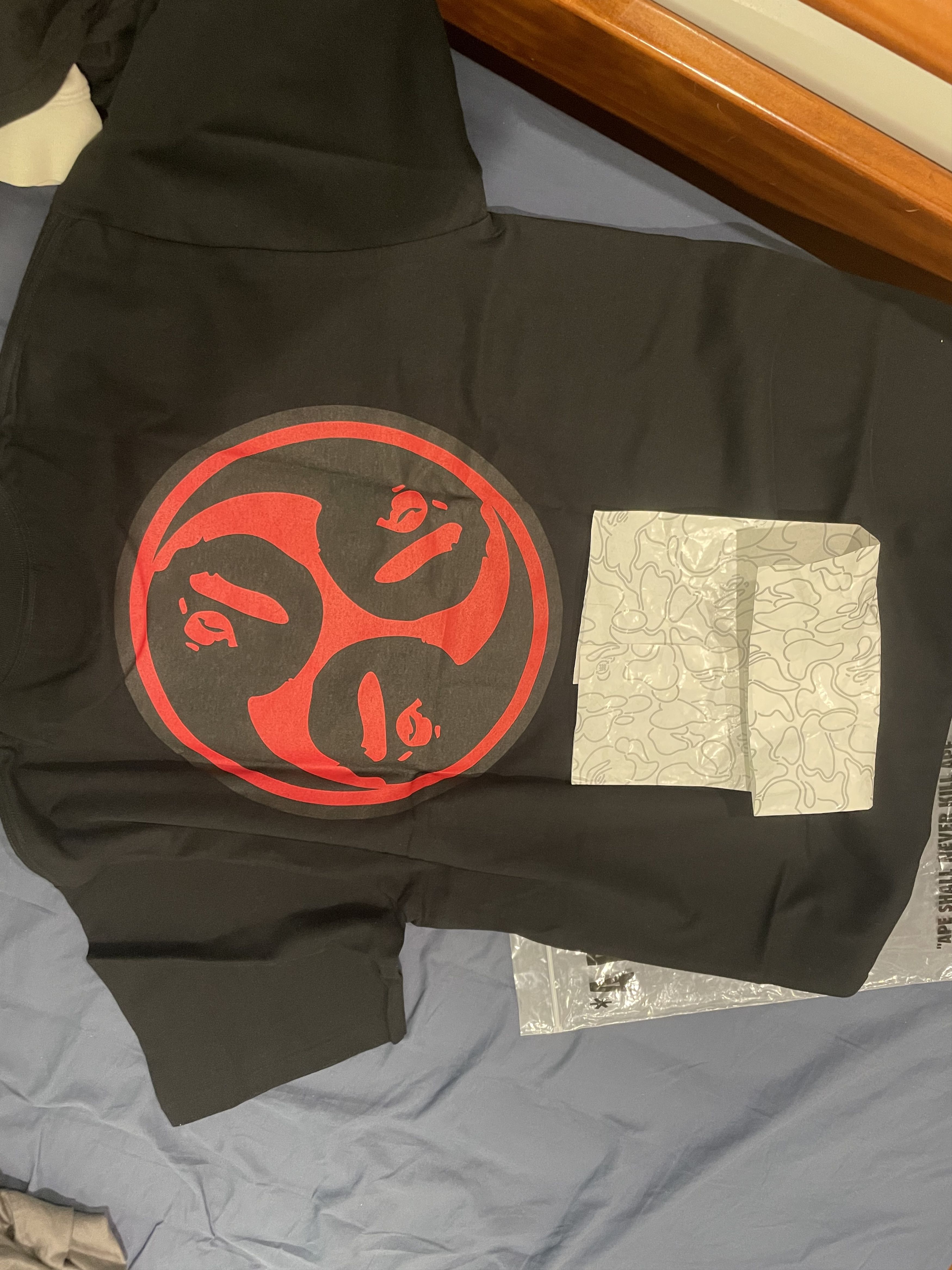Bape Japan Culture Mitsudomoe Tee Size US L / EU 52-54 / 3 - 2 Thumbnail