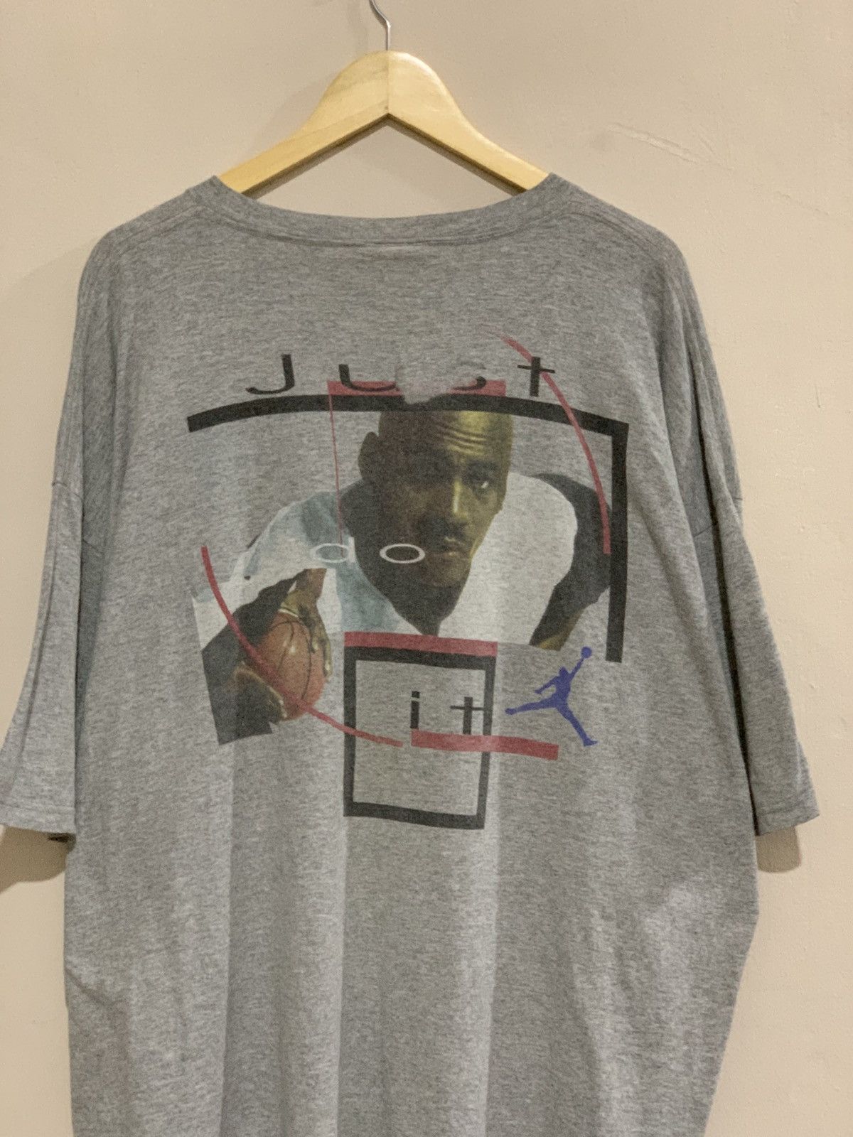 Jordan Brand Vintage 90’s Nike Air Jordan Big Face Just Do It tee Size US XXL / EU 58 / 5 - 1 Thumbnail