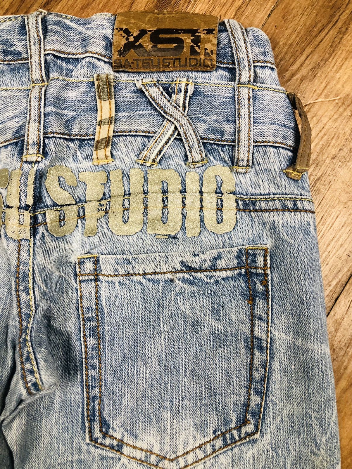 Japanese Brand BA-TSU STUDIO Y2K Reworked Distressed Denim (37) Size US 27 - 17 Thumbnail