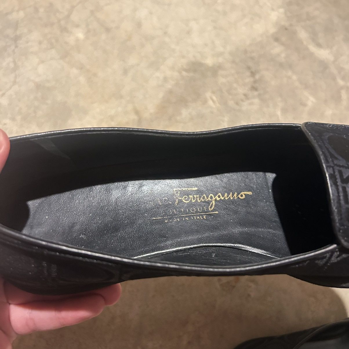Designer × Salvatore Ferragamo × Vintage Vintage 1990s Salvatore Ferragamo Gancini Logo Loafers US 9 Size US 9 / EU 42 - 12 Thumbnail