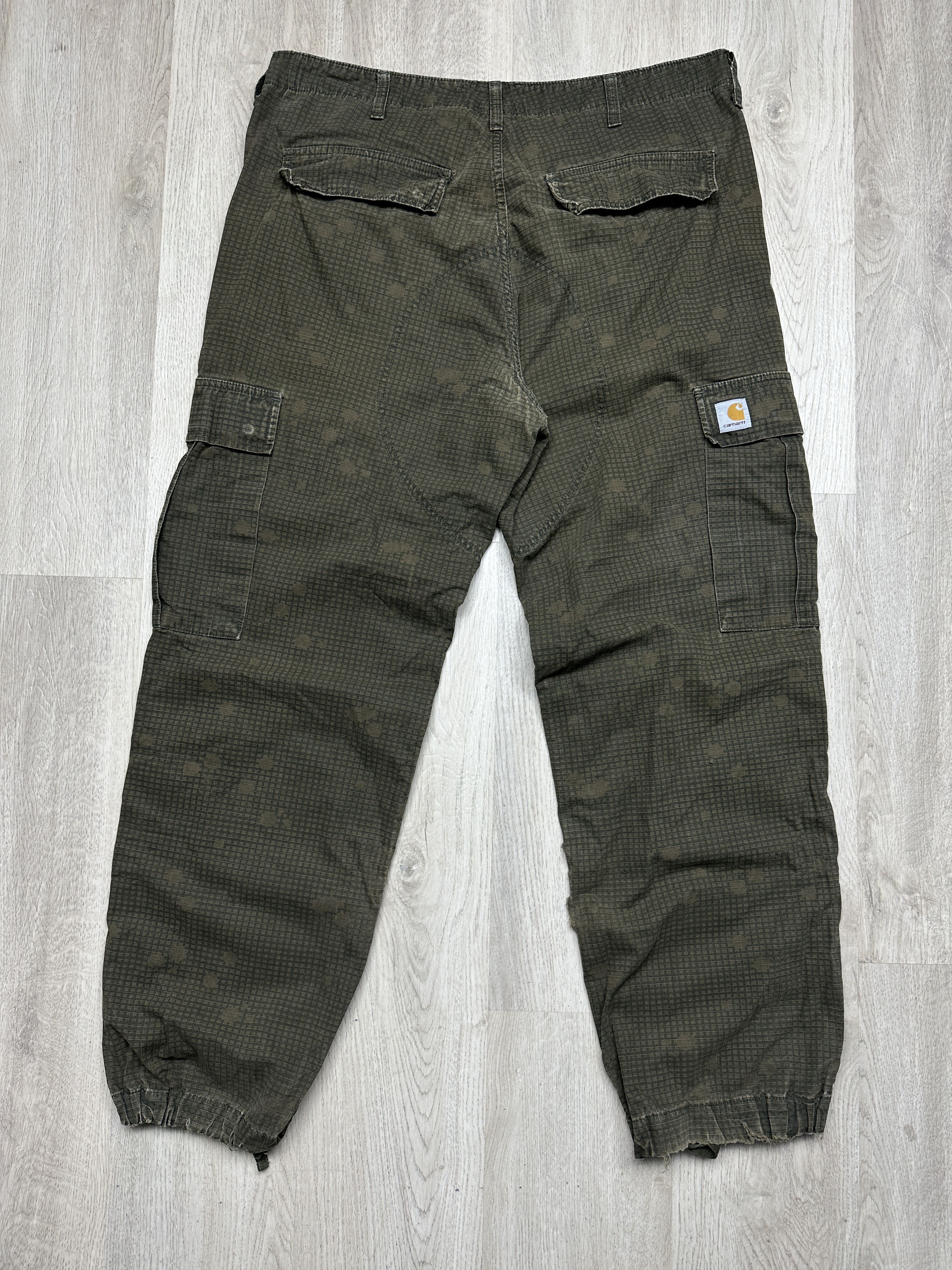 Carhartt Wip Carhartt WIP Mens Cargo Pants Workwear Size US 38 / EU 54 - 1 Thumbnail