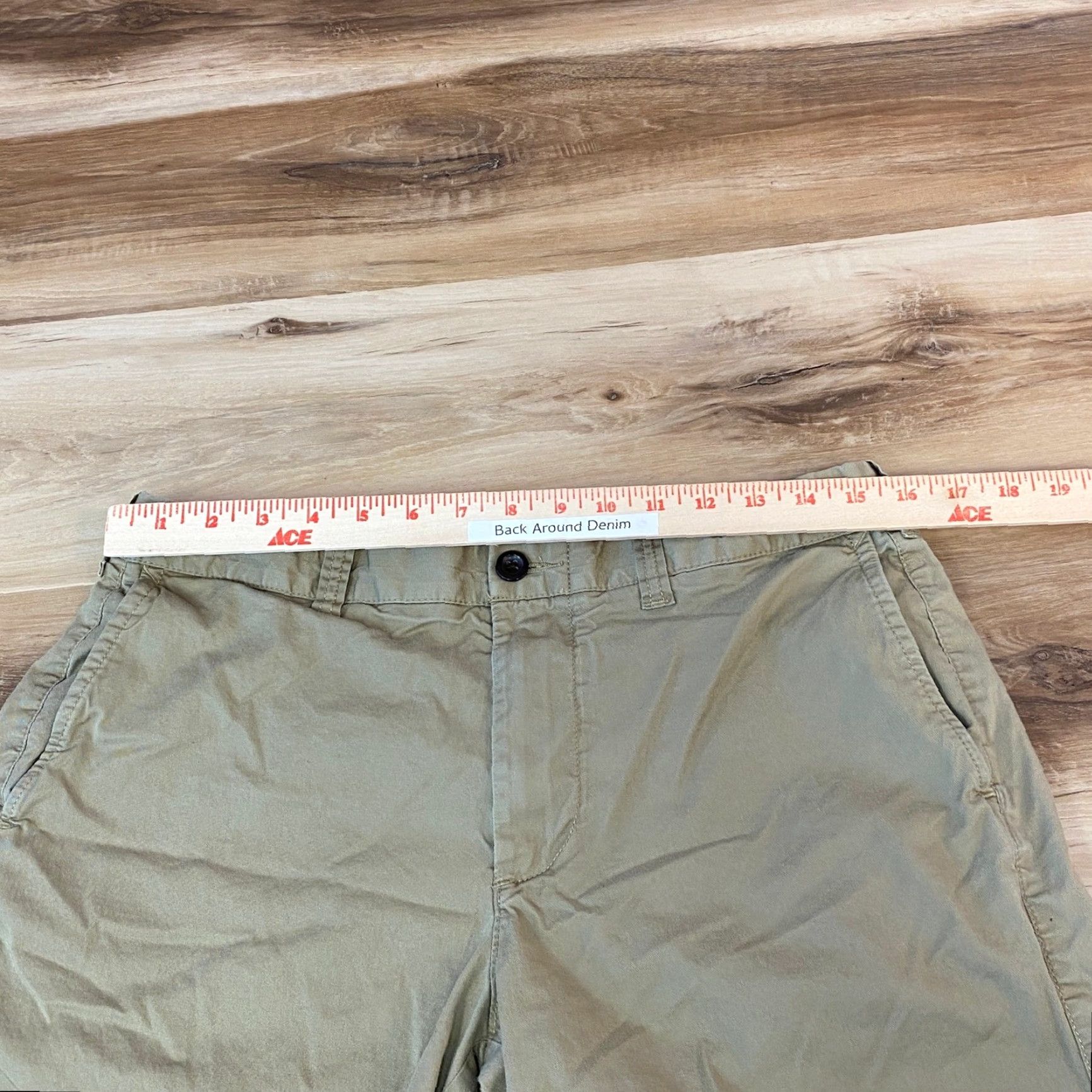 J.Crew J.Crew Mens Shorts Chino Classic Fit Beige 32 Casual Stretch Pockets Lightweight Cotton Spandex Inseam 9in Flat Front Summer Everyday Clothing Size US 32 / EU 48 - 3 Thumbnail