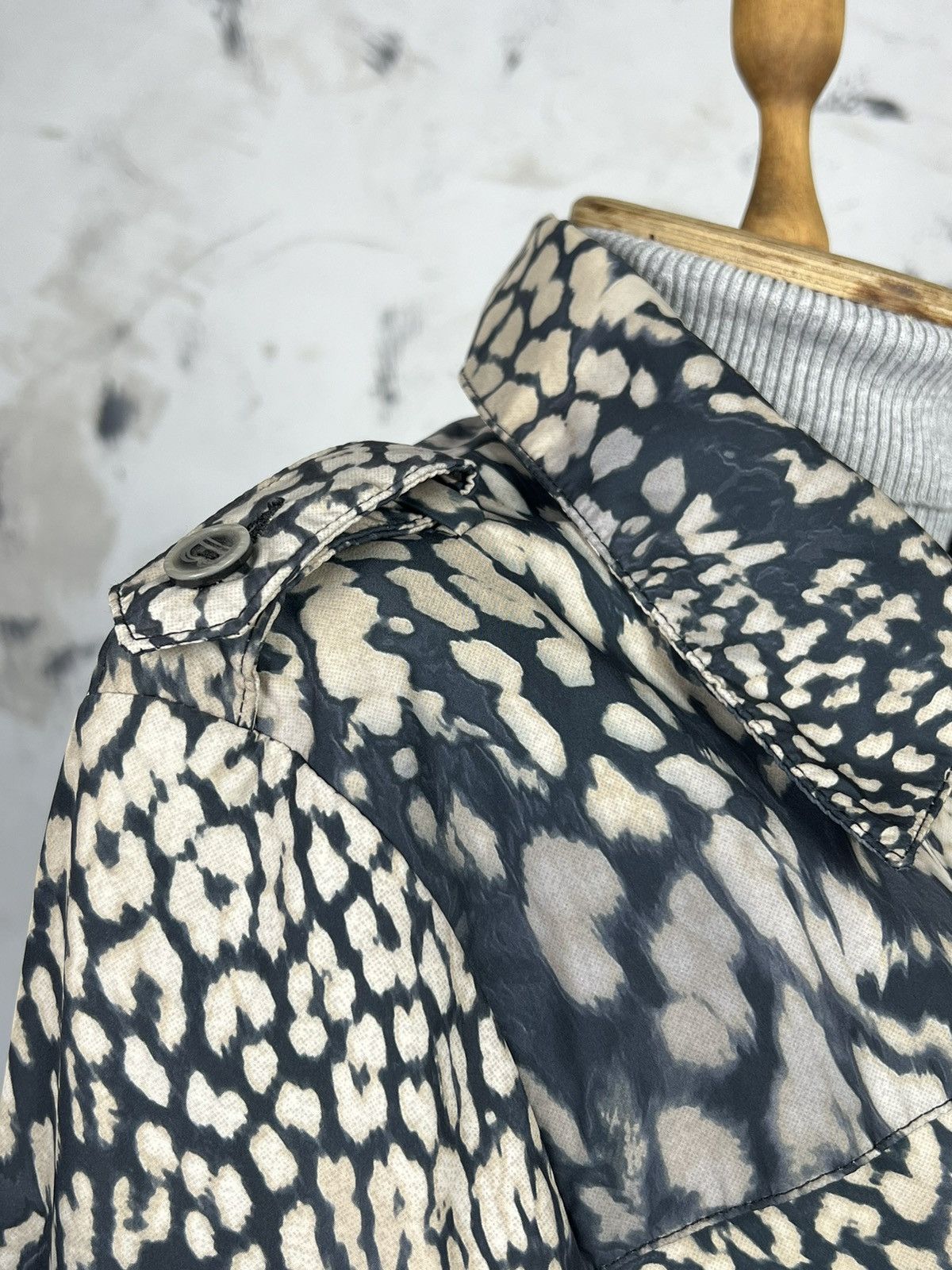 Balmain Vintage Balmain Animal Print Trench Coat Jacket Size M - L Size M / US 6-8 / IT 42-44 - 8 Thumbnail