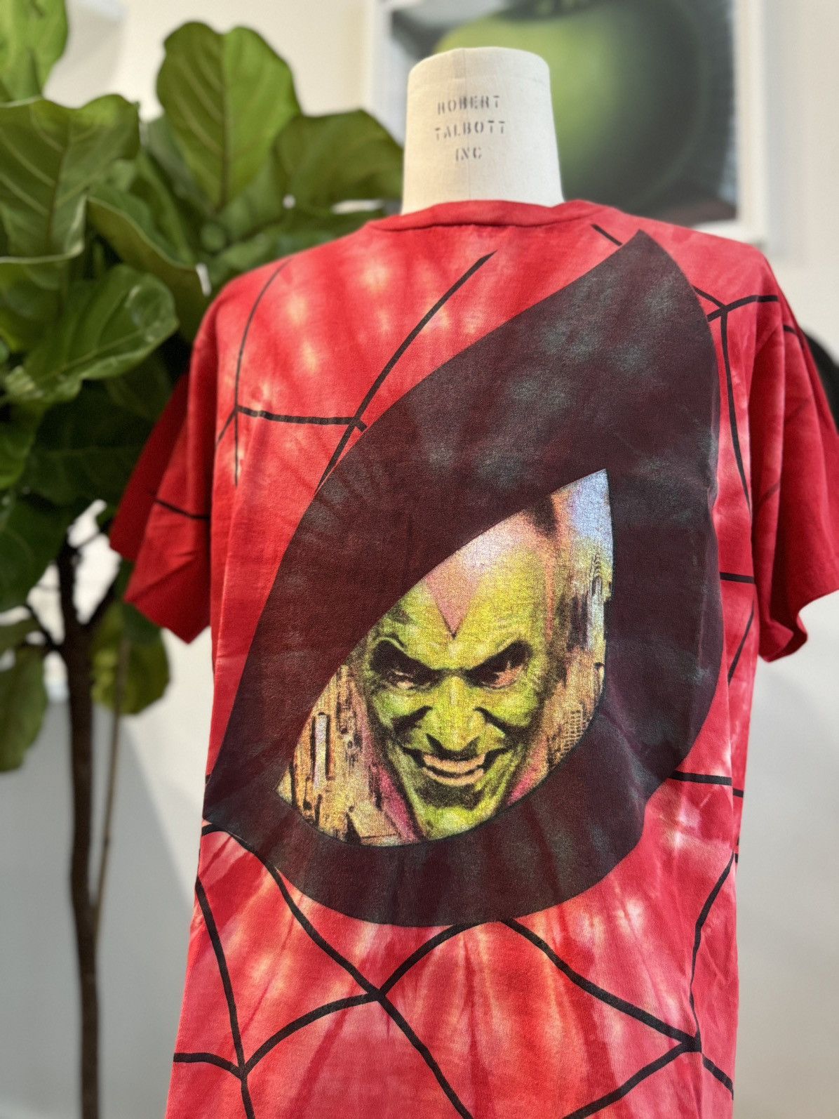 image of Vintage 1998 Spiderman Green Goblin Tee Marvel Comics in Faded Red, Men's (Size Large)