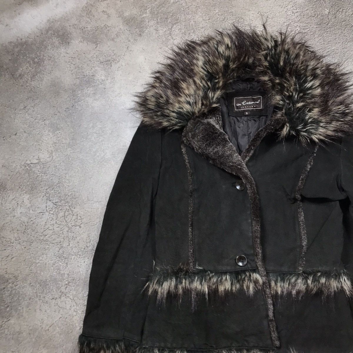 Vintage Vintage Y2K Black Puffer Jacket Fur Collar Streetwear 90s M Size M / US 6-8 / IT 42-44 - 2 Thumbnail