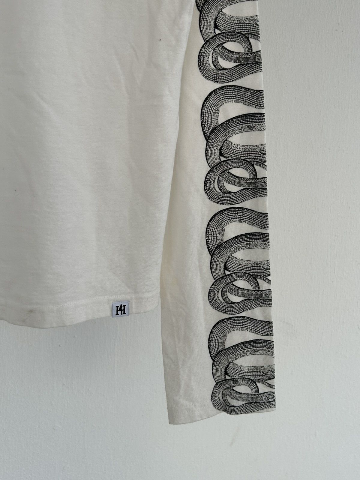 Hysteric Glamour Hysteric Glamour Longsleeve Snake Sleeve White Size US S / EU 44-46 / 1 - 5 Thumbnail