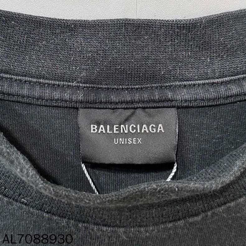 Balenciaga Balenciaga Fuzzy Cola Short Sleeve 2501-Nextarrow Size US L / EU 52-54 / 3 - 6 Thumbnail