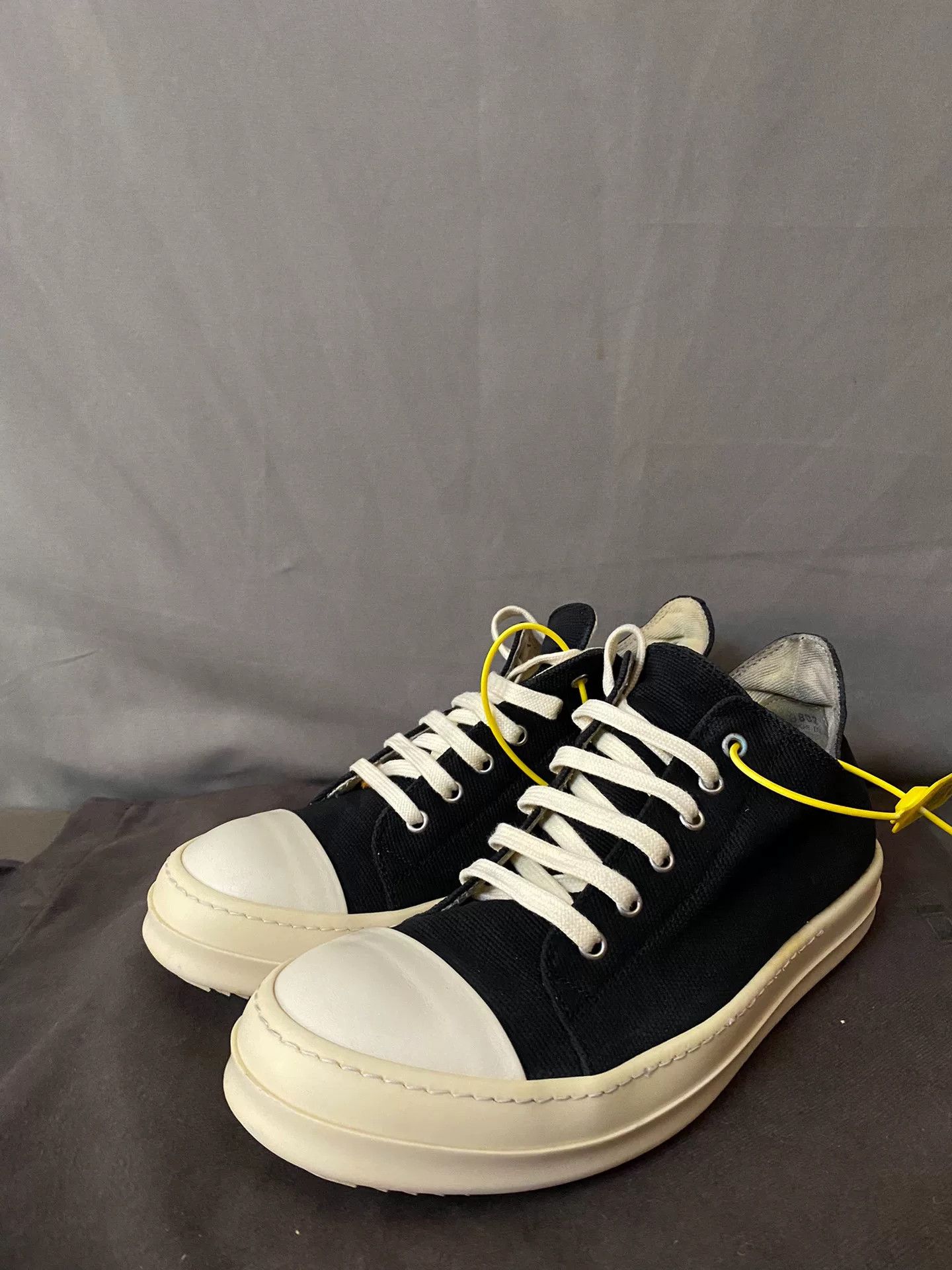 Rick Owens rick owens low-top sneakers size 42 Size US 9 / EU 42 - 1 Thumbnail