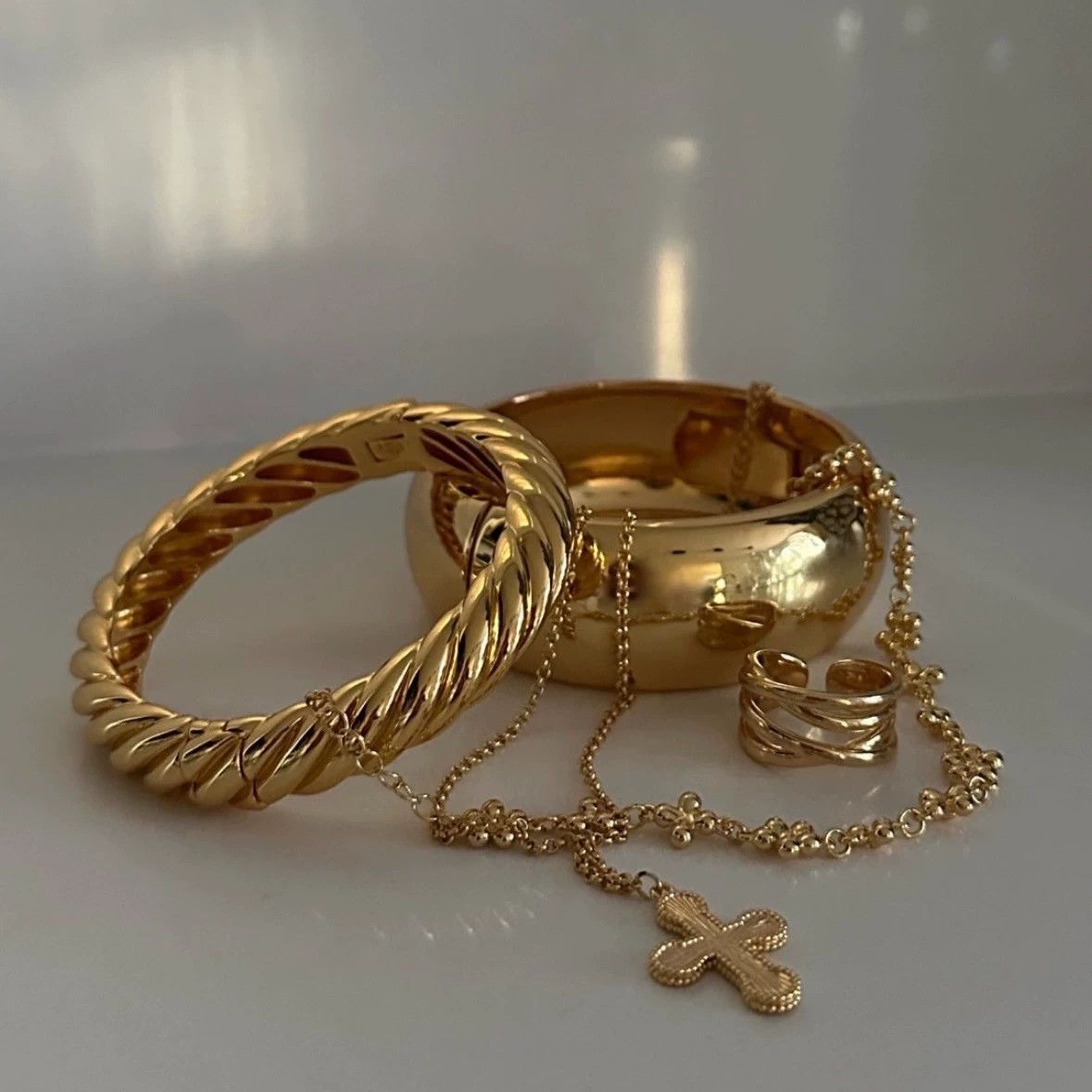Other en route 18k Gold Plated Brass Chunky Braided Bangle Size ONE SIZE - 1 Thumbnail