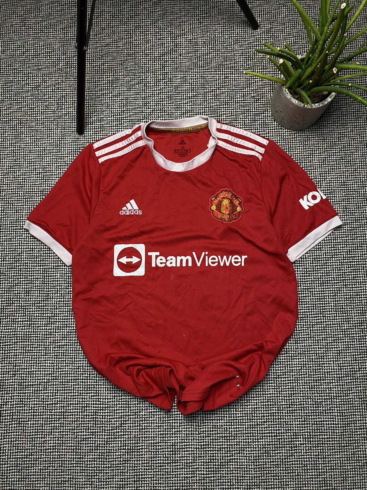 Adidas Manchester United adidas soccer jersey Size US M / EU 48-50 / 2 - 1 Thumbnail