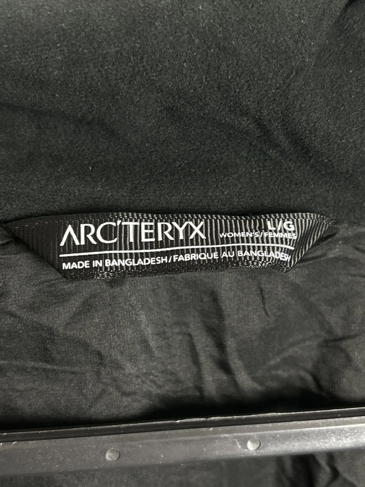 Arc'teryx Arc'Teryx Atom LT Jacket Women's Outdoor In Black Size L / US 10 / IT 46 - 10 Thumbnail