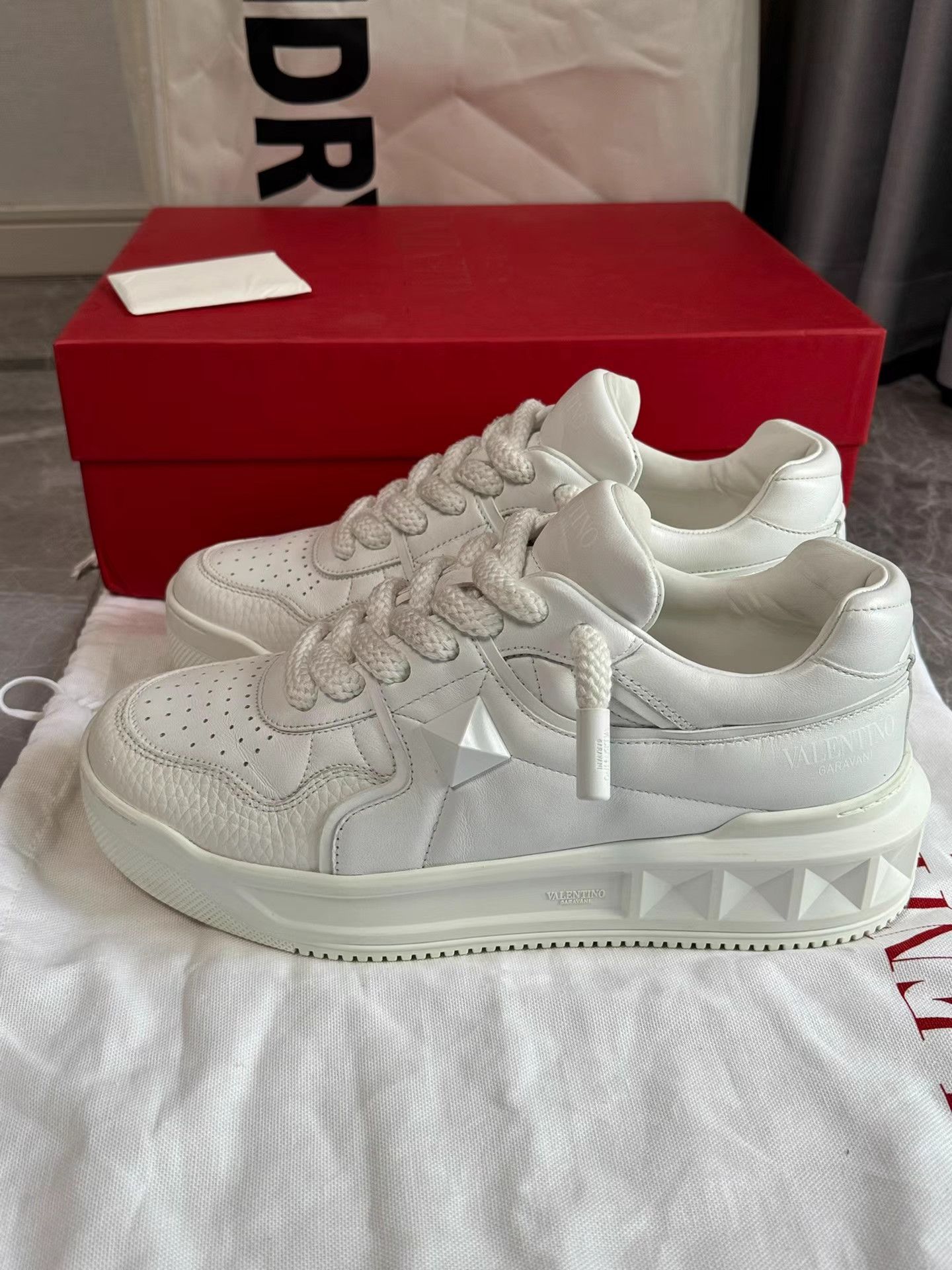 Valentino Valentino One Stud XL K6 Size US 8 / EU 41 - 3 Thumbnail