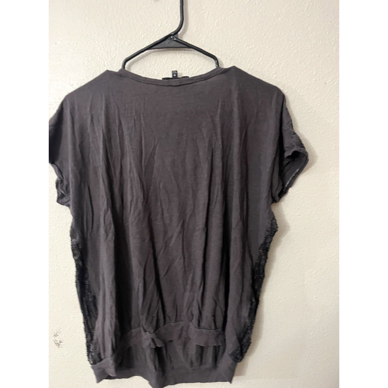 Express Express Gray Sequin Short Sleeve Shirt Women’s Medium Modern Casual T-Shirt Size M / US 6-8 / IT 42-44 - 2 Thumbnail