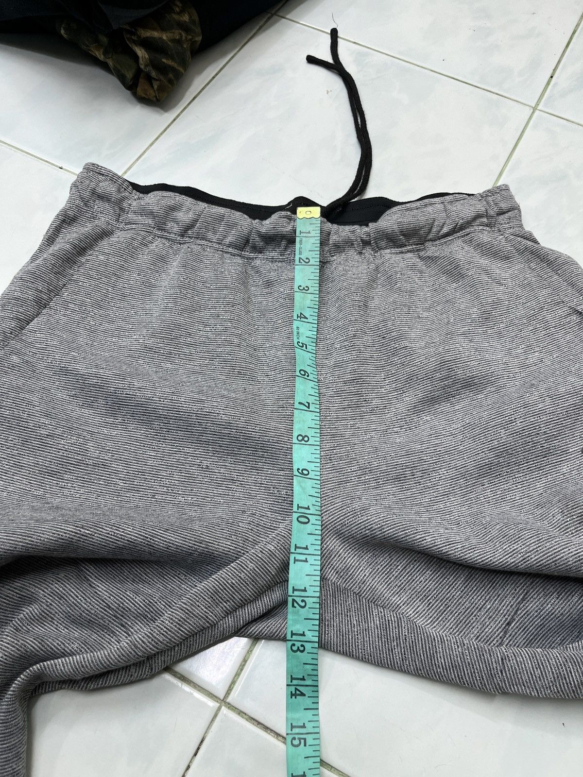 Oakley 🔥🔥🔥STEALS OAKLEY JOGGER PANTS Size US 33 - 19 Thumbnail