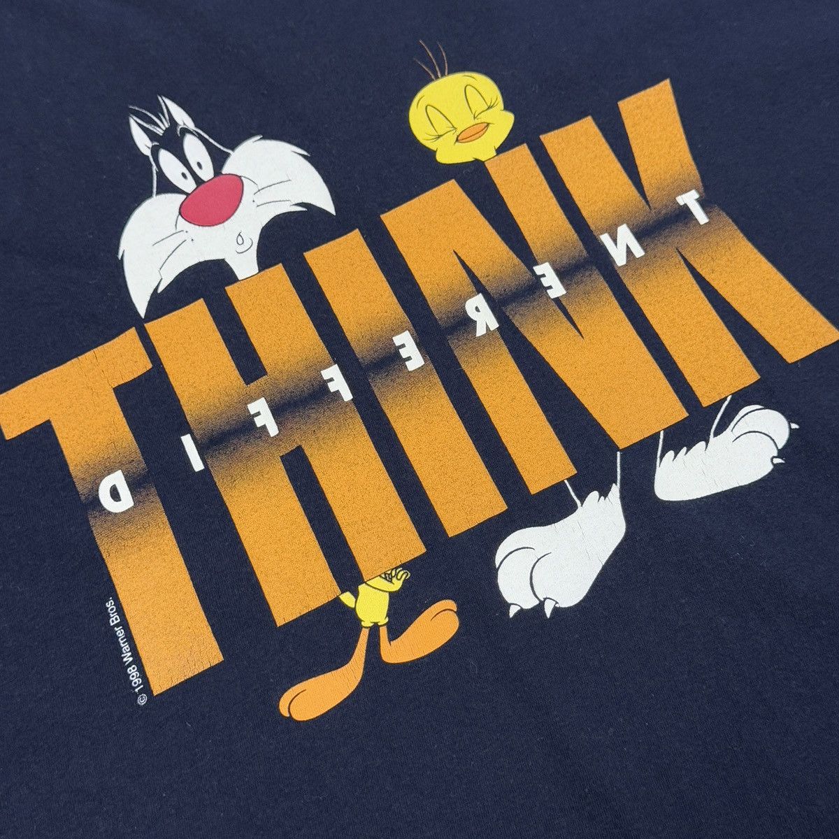 Vintage × Warner Bros Vintage Warner Bros. 1998 Sylvester&Tweety T-Shirt Size L Size US L / EU 52-54 / 3 - 7 Thumbnail