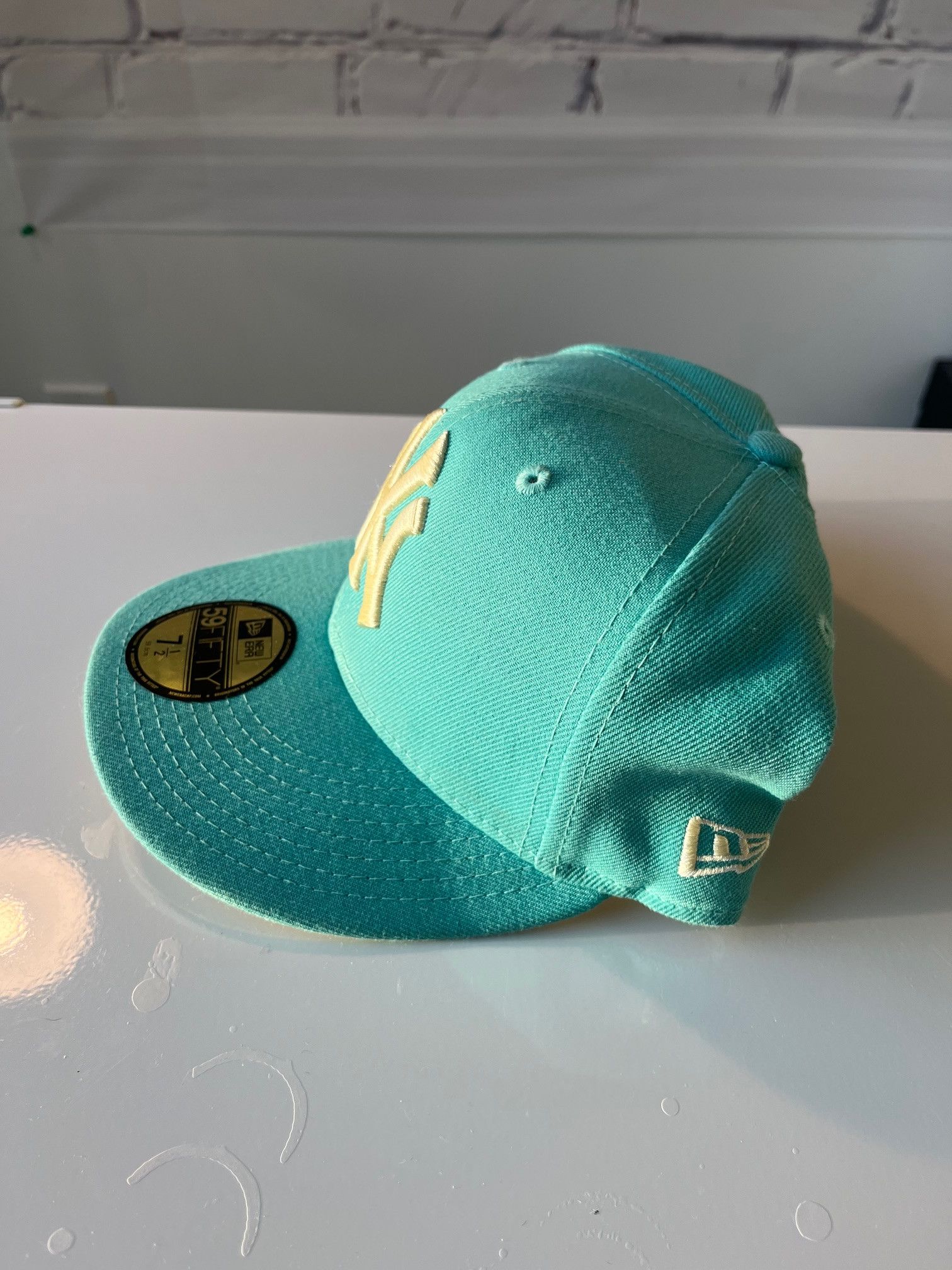 New Era New Era Yankees Cotton Candy Teal Fitted Hat 7 1/2 Size ONE SIZE - 2 Thumbnail