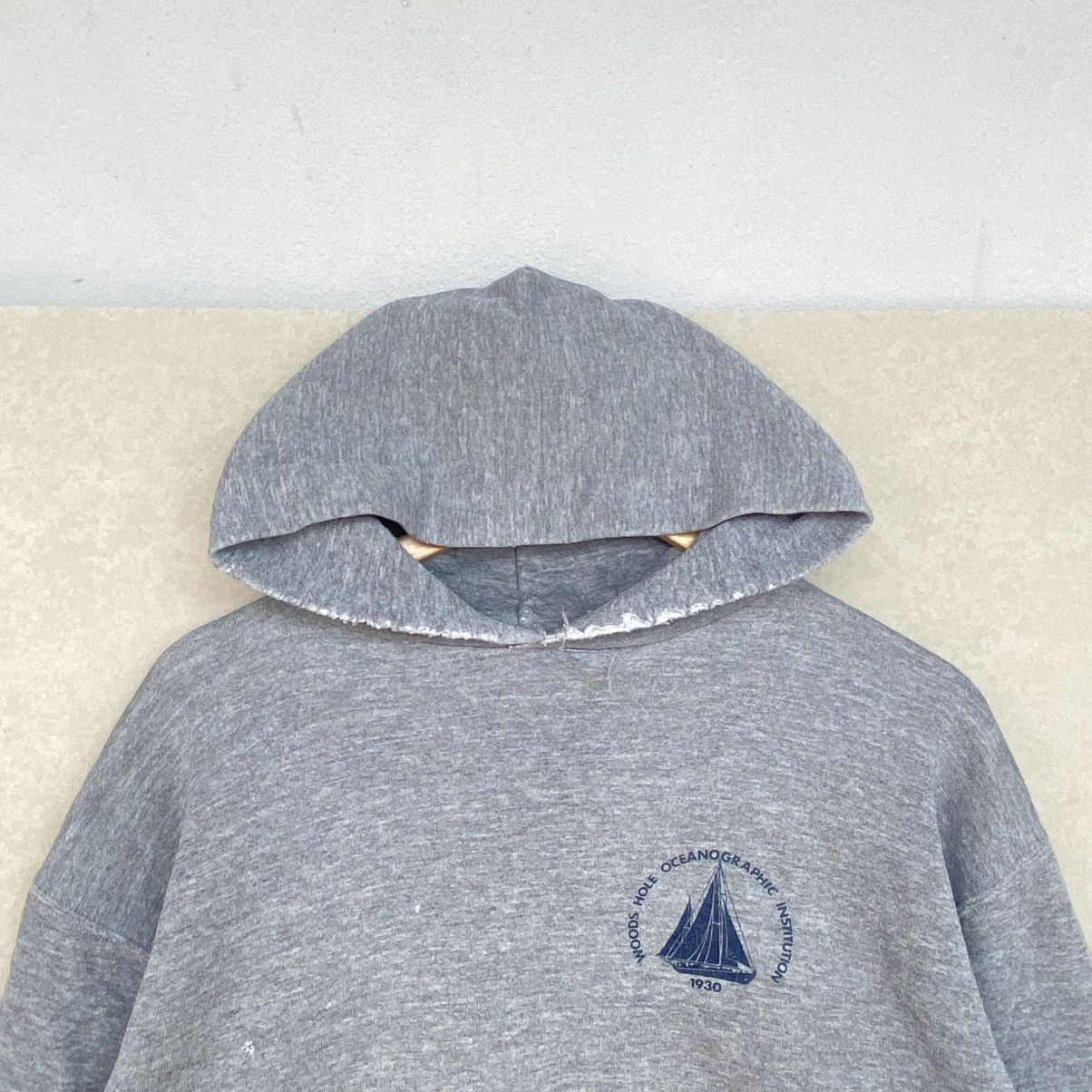 Other Vintage Russell Athletic Ocean Graphic Logo Hoodie Sweater Size US L / EU 52-54 / 3 - 4 Thumbnail