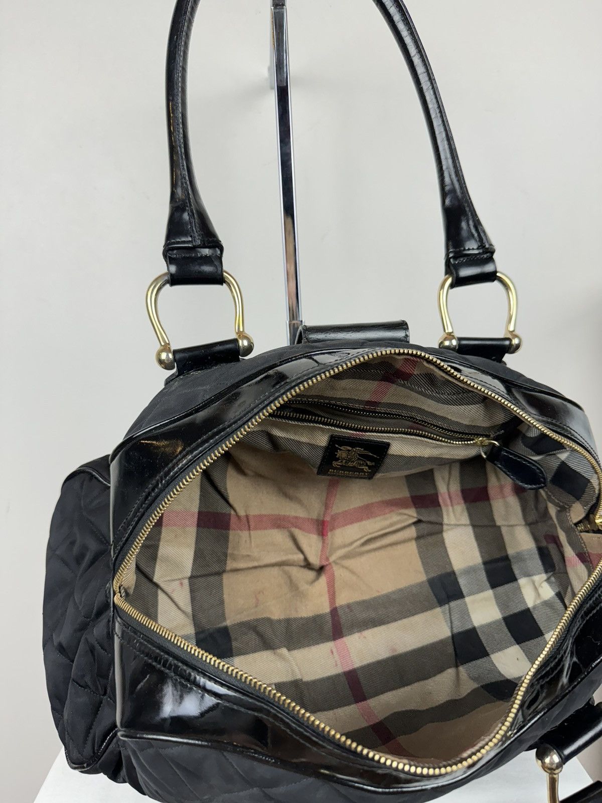 Burberry Rare shoulder bag Burberry original luxury casual item Size ONE SIZE - 4 Thumbnail