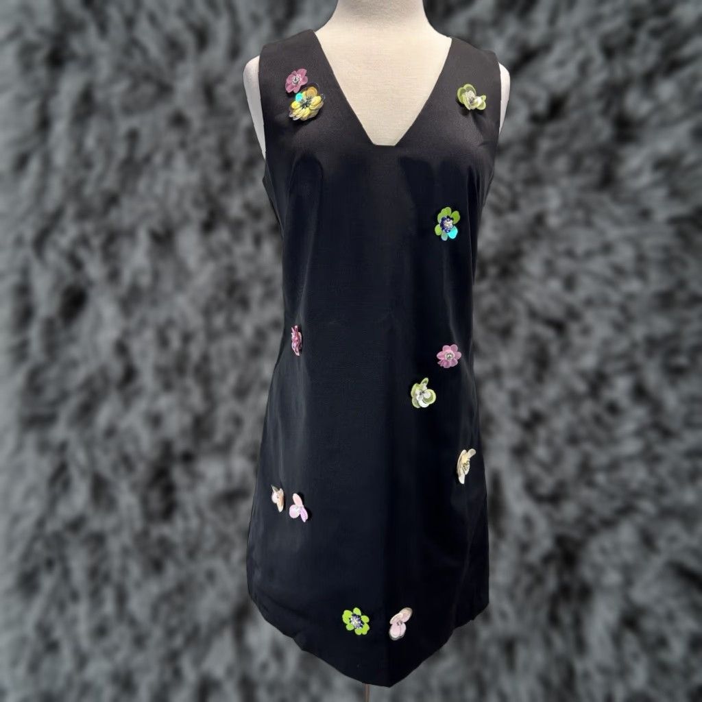 Nicole Miller Nicole Miller 3D Floral Black Mini Dress Sz 12 Women's  Sleeveless Sheath | Grailed