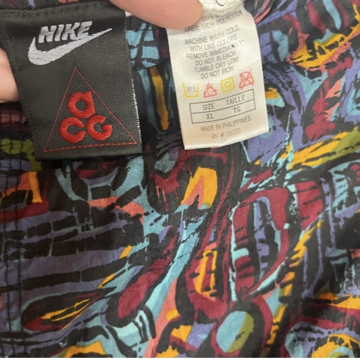 Nike ACG Vintage Nike acg abstract print athletic shorts size XL Size US 40 / EU 56 - 3 Thumbnail