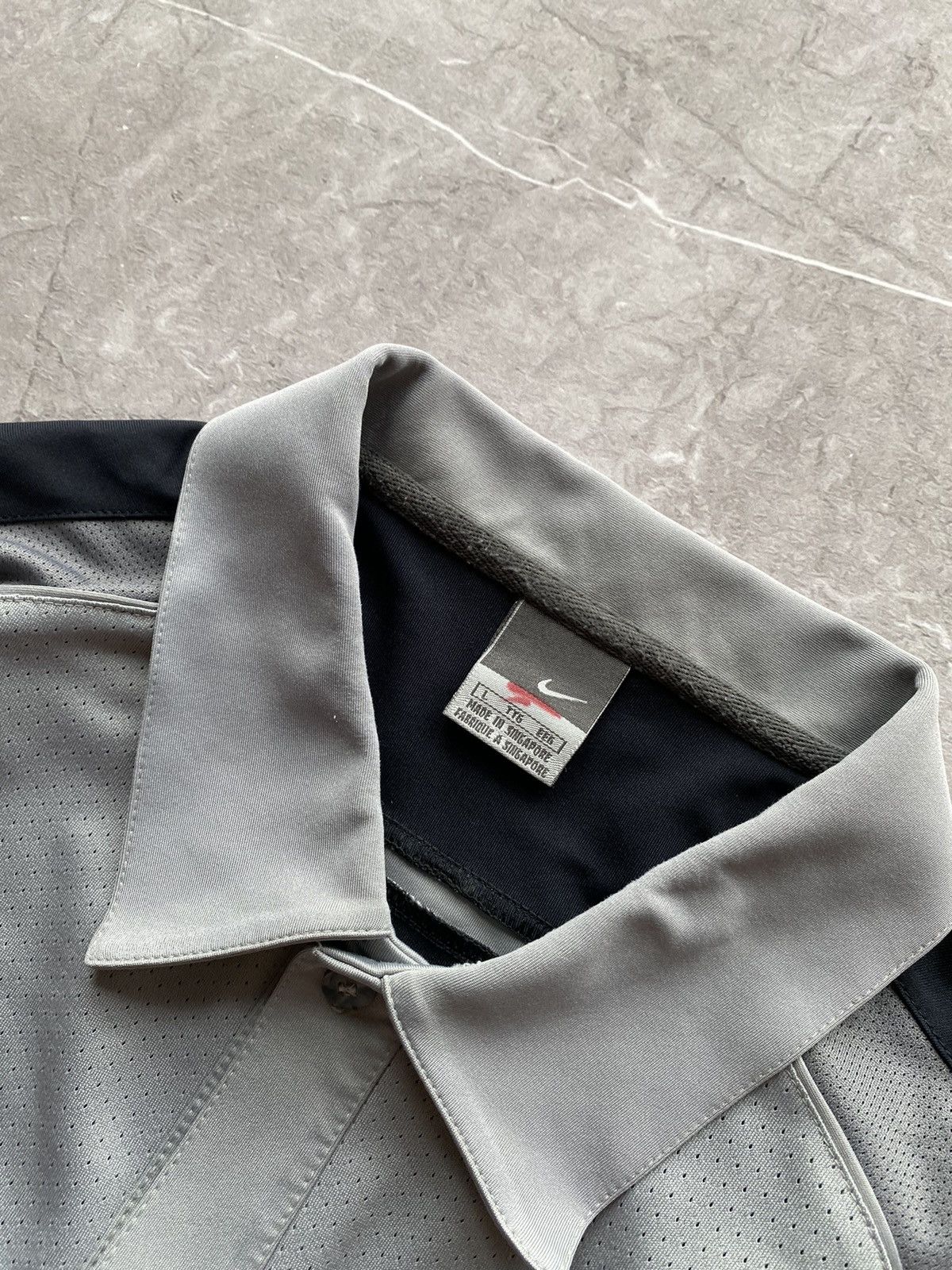 Nike Vintage Nike Court Two-Tone Tennis Polo Shirt Grey Navy Size US L / EU 52-54 / 3 - 7 Thumbnail