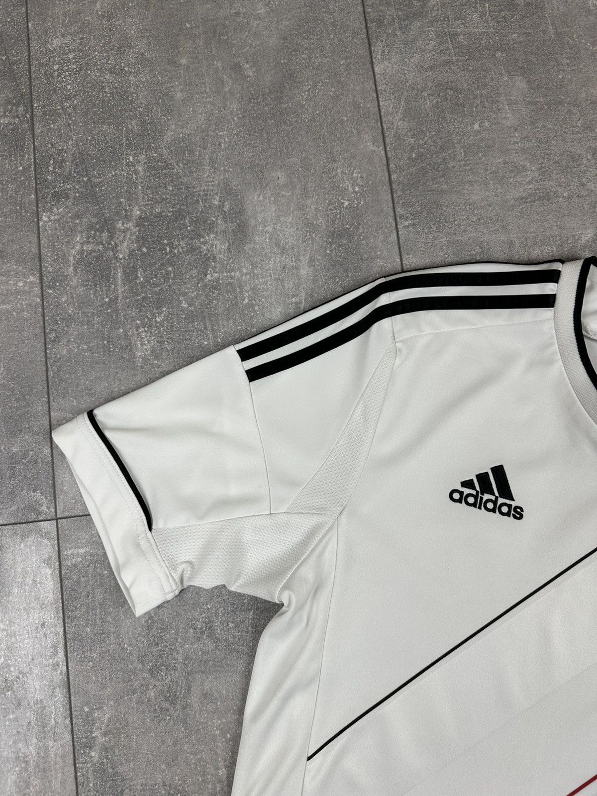 Adidas Adidas Deutscher Fussball Bund Home Soccer Football jersey Size US S / EU 44-46 / 1 - 7 Thumbnail