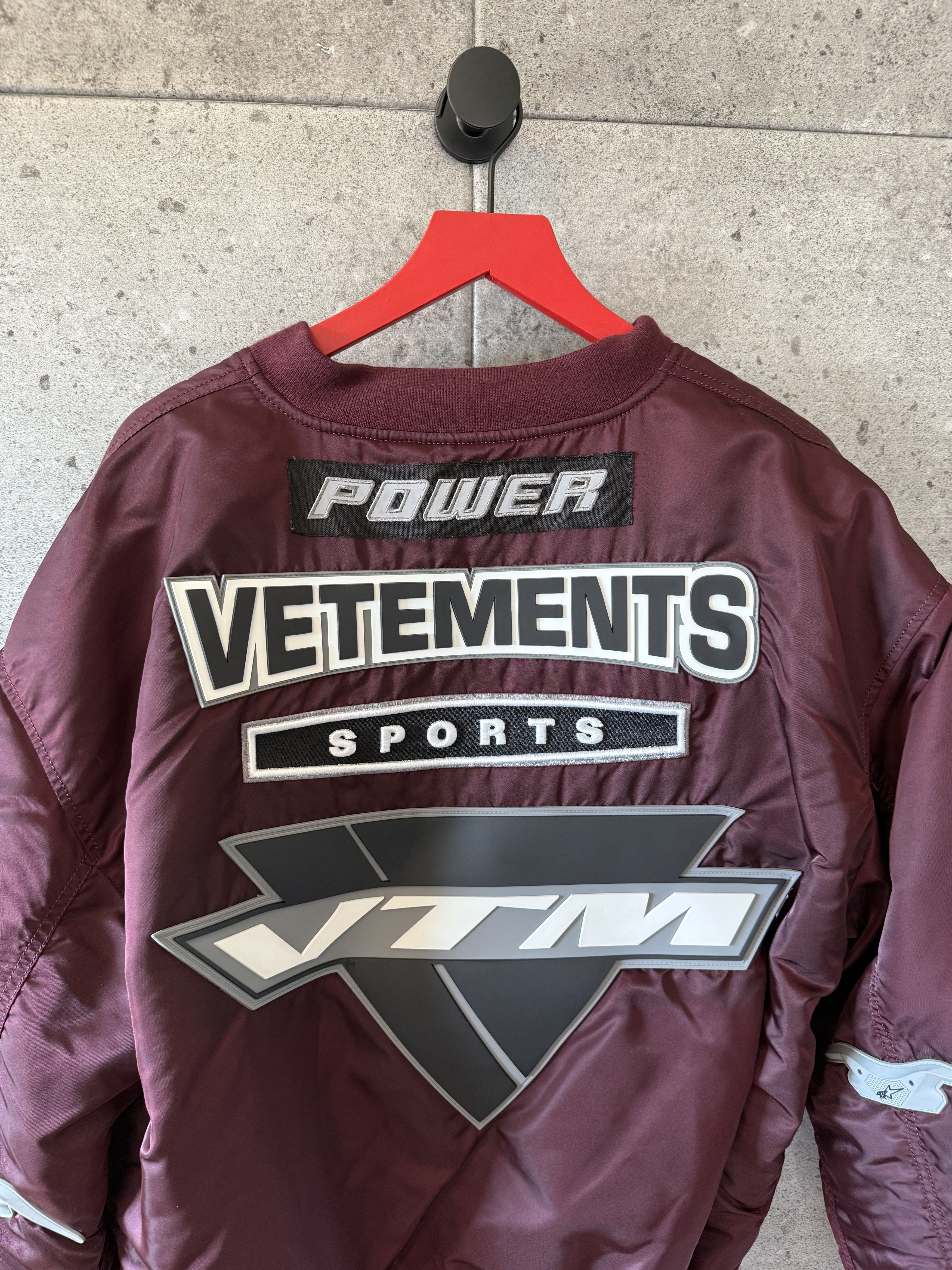 Alpha Industries × Vetements Vetements x Alpha industries sporting bomber jacket Size US S / EU 44-46 / 1 - 13 Thumbnail