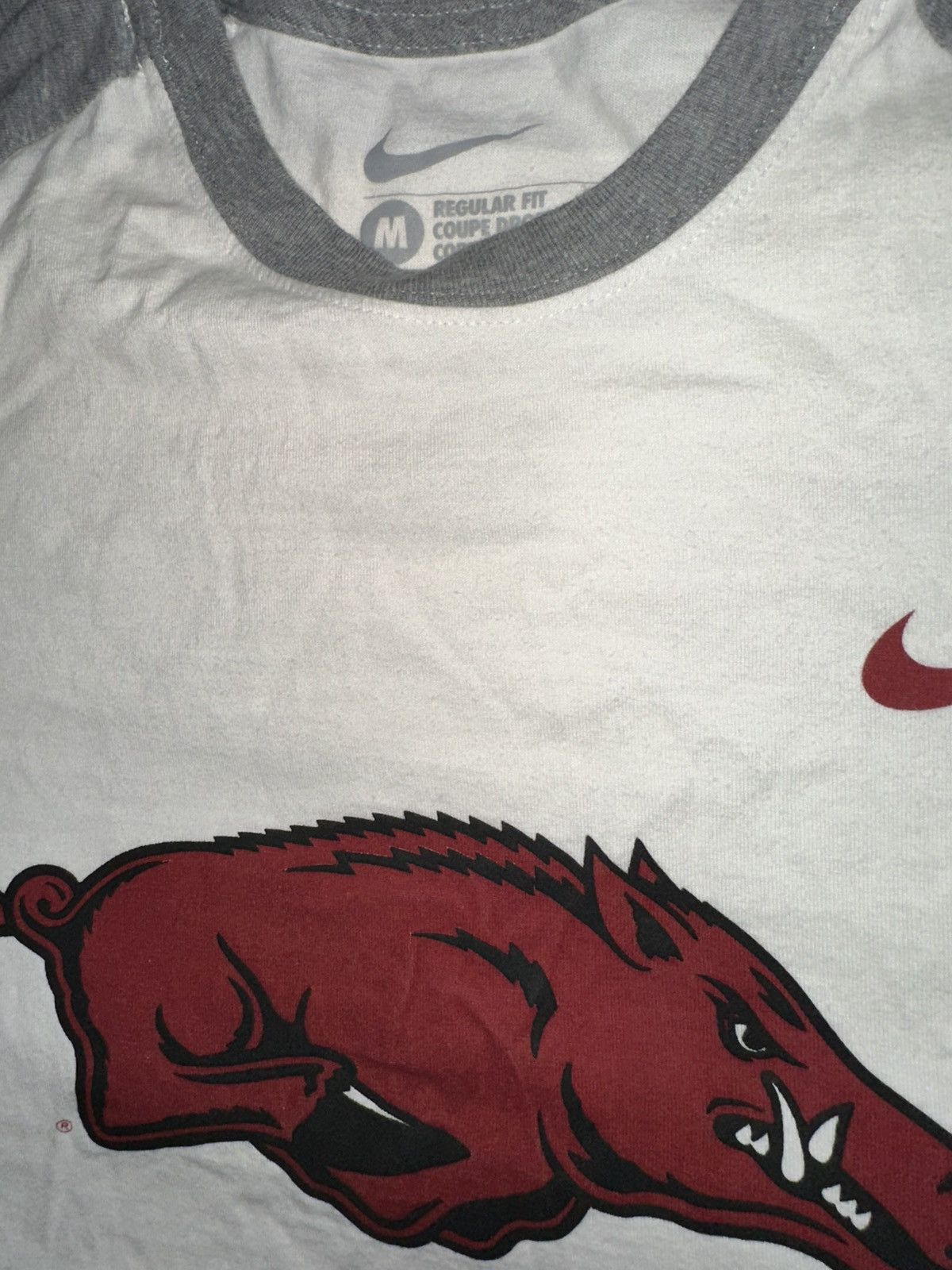 NCAA Arkansas Razorbacks NCAA Nike t-shirt white mens medium Size US M / EU 48-50 / 2 - 4 Thumbnail