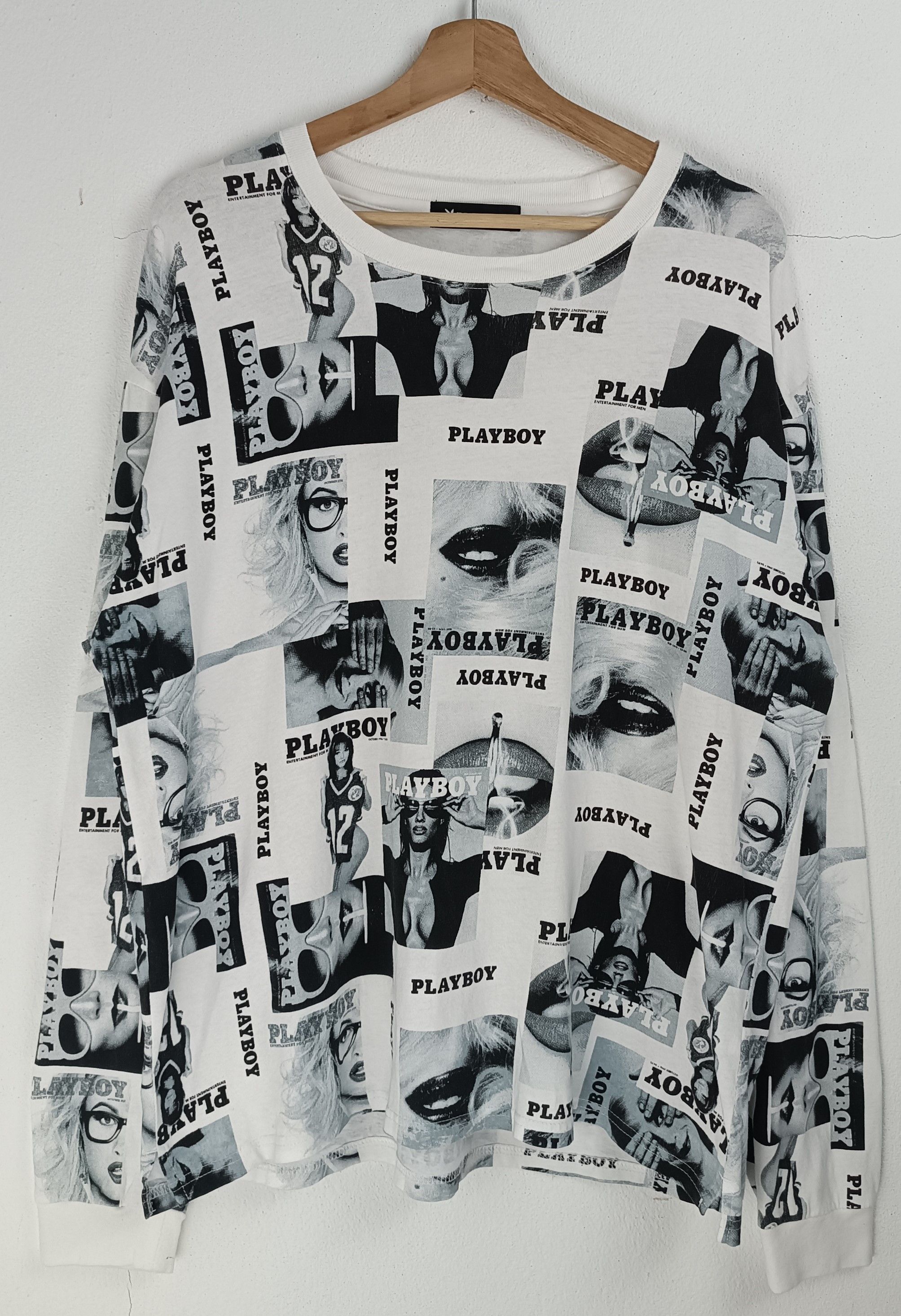 Playboy VINTAGE Y2K PLAYBOY AOP BUNNY SEXY GYATT PORNHUB ADULT TEE Size US L / EU 52-54 / 3 - 6 Thumbnail
