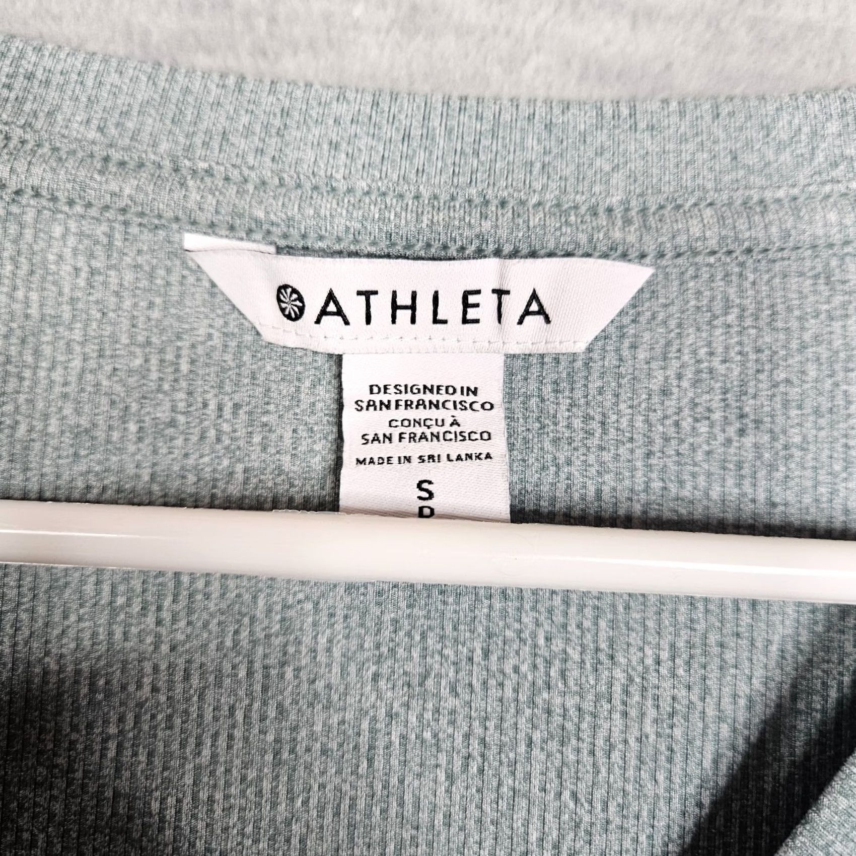 Athleta Athleta Uptempo Henley Top Women's Size S Green Blouse Long Sleeve Casual Regular Fit Size S / US 4 / IT 40 - 3 Thumbnail