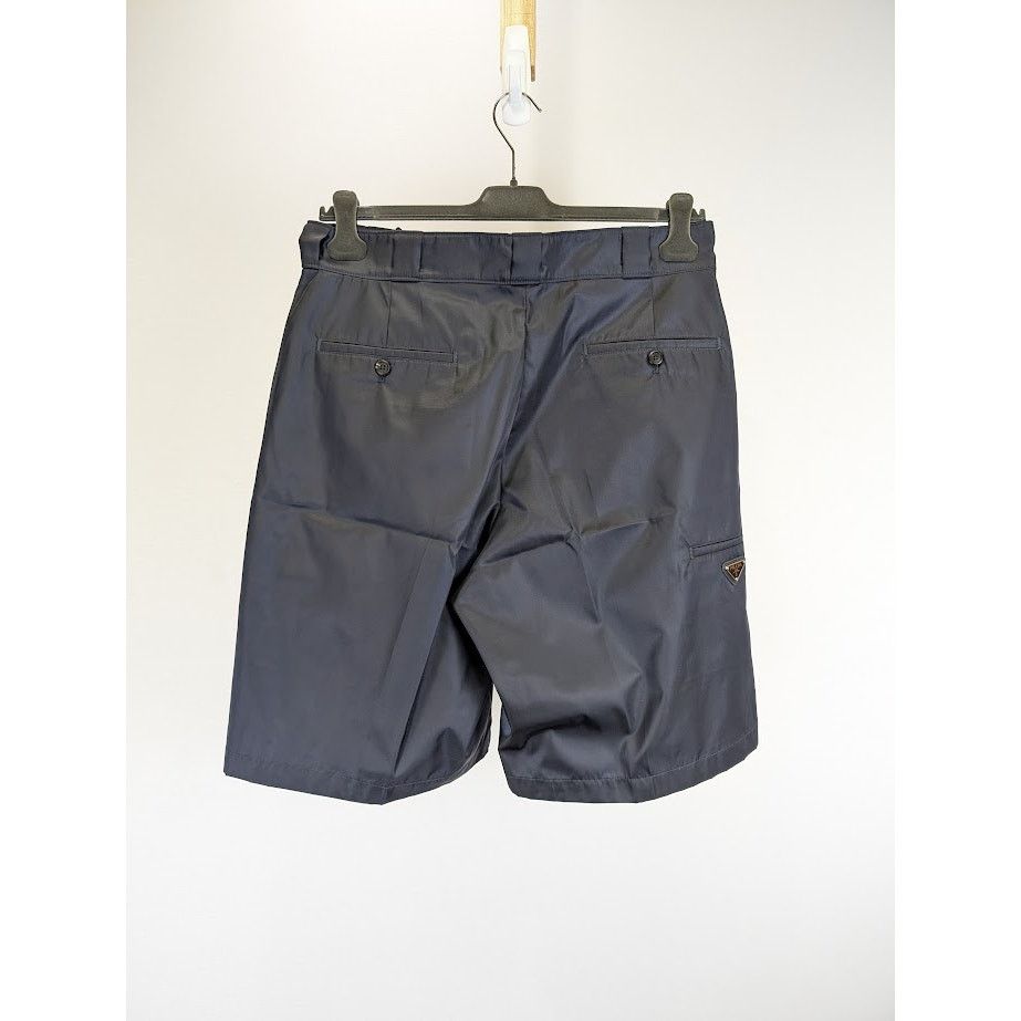 Prada o1rshd1 Short in Blue Size US 32 / EU 48 - 1 Thumbnail