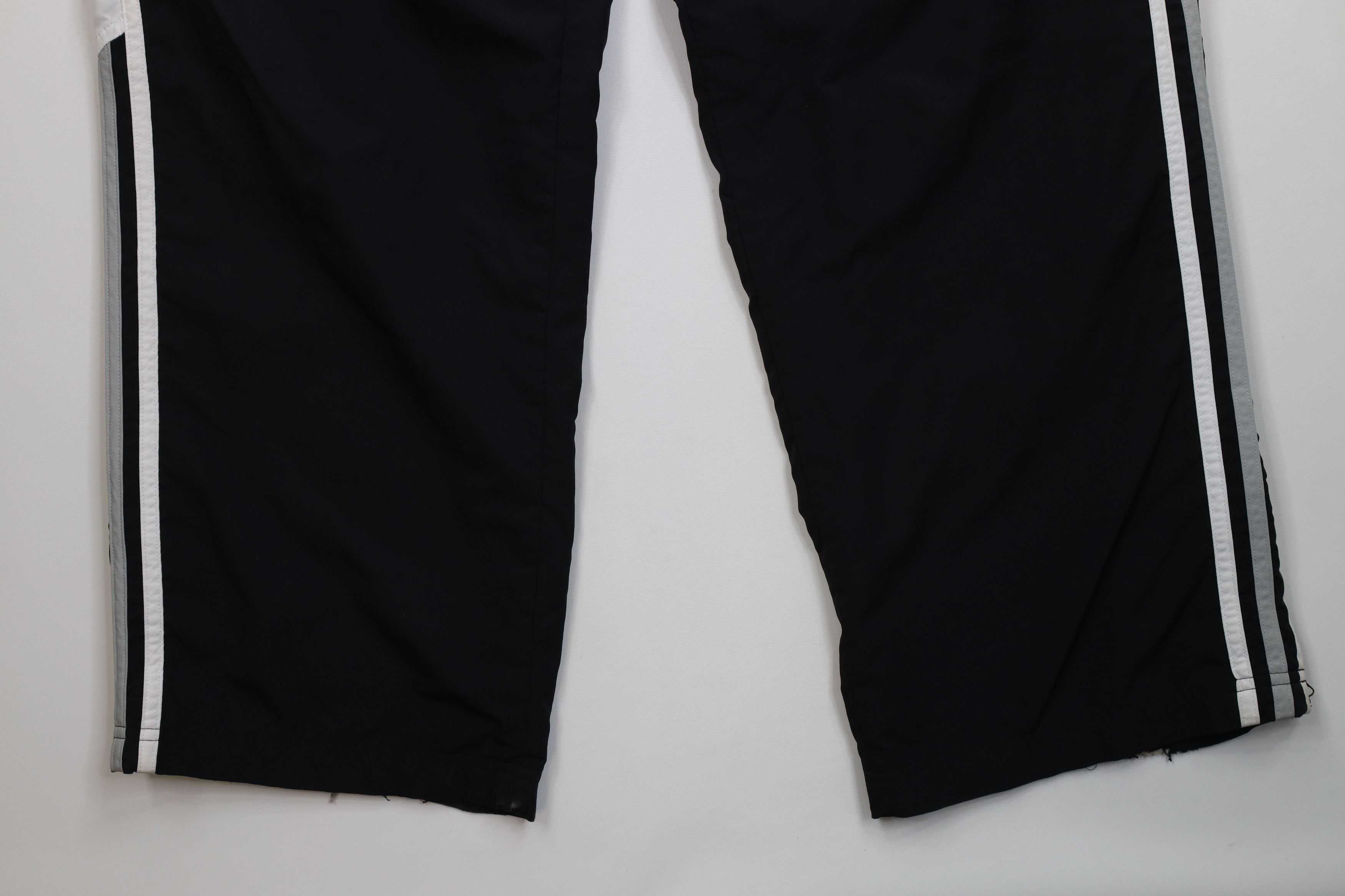 Adidas Vintage Y2K Adidas Spell Lined Wide Leg Windbreaker Pants Size US 38 / EU 54 - 5 Thumbnail
