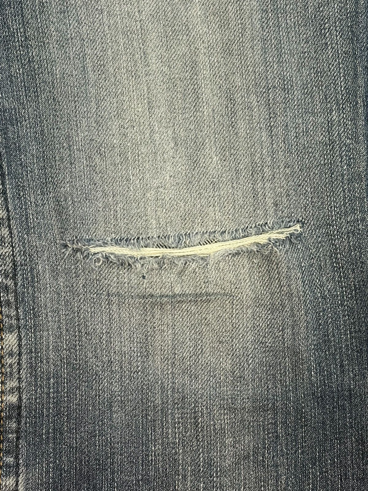 Diesel Vintage Japanese Brand Faded Wash Distressed Flare Jeans Size 27" / US 4 / IT 40 - 3 Thumbnail