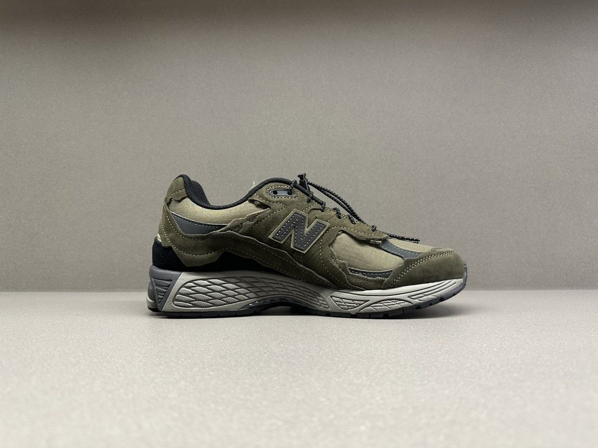 New Balance New Balance 2002R Protection Pack Dark Moss Size US 8.5 / EU 41-42 - 7 Thumbnail