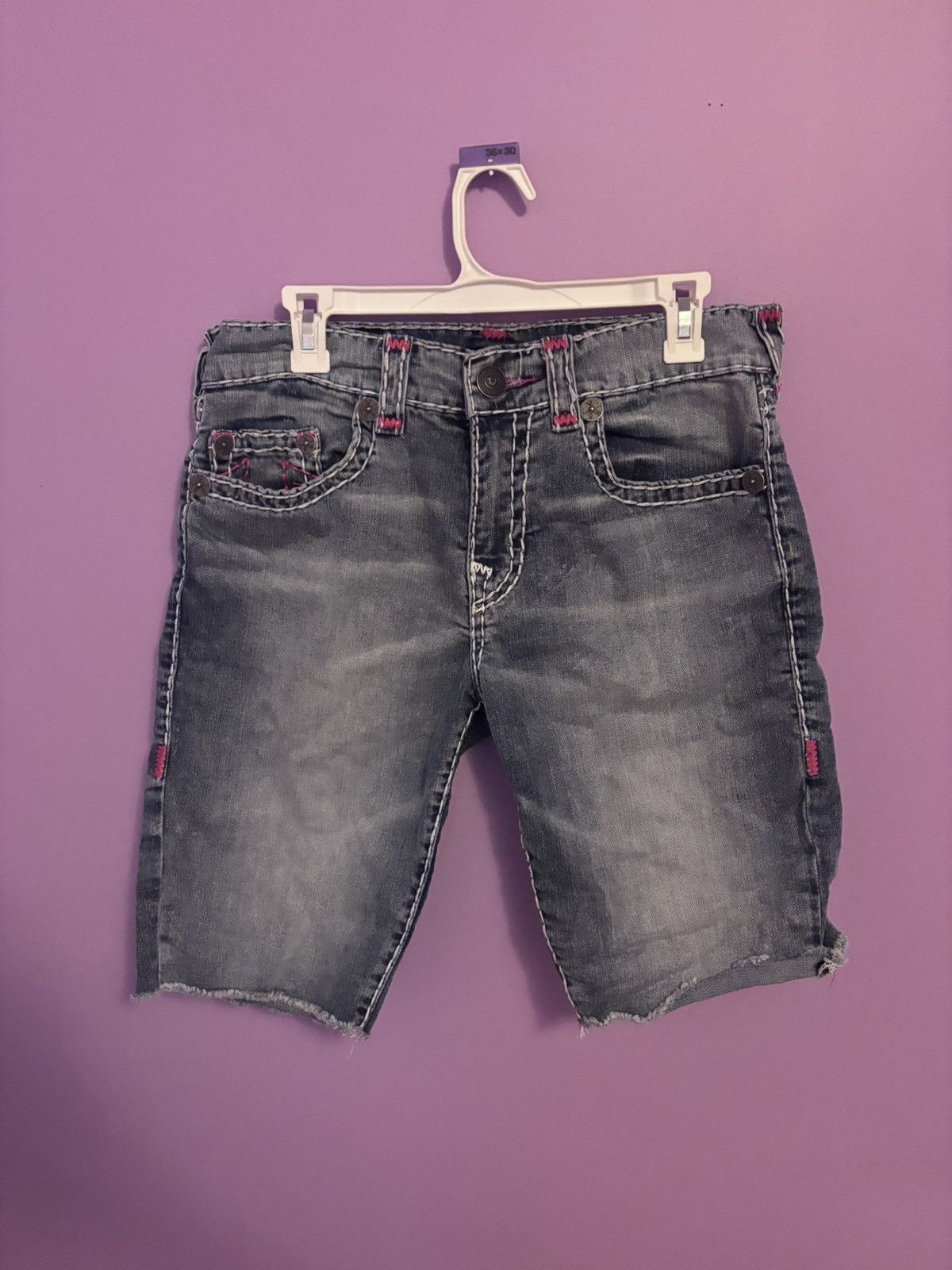 True Religion True Religion Blue/Pink Horseshoe Relaxed Straight Shorts Size US 33 - 1 Thumbnail